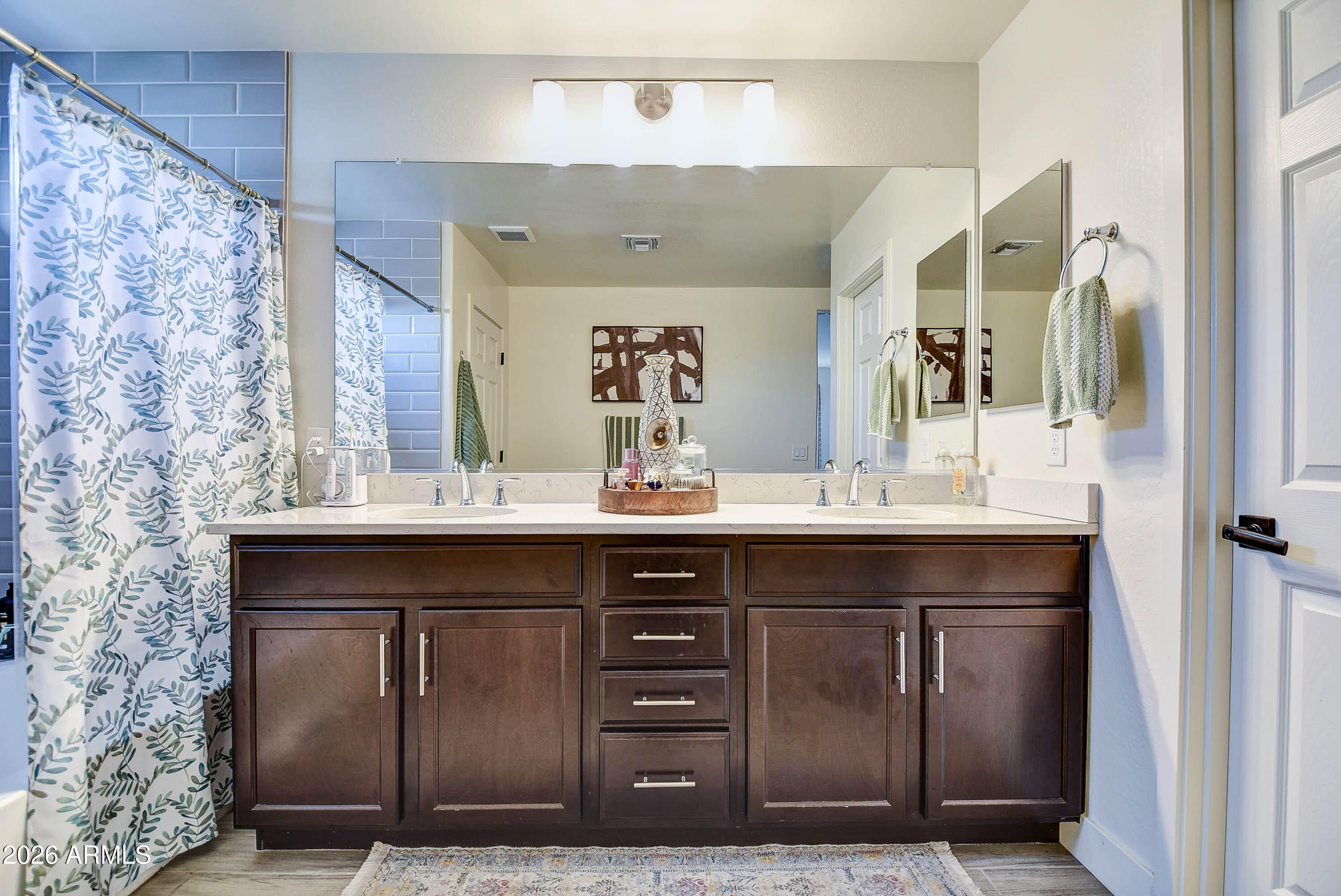 HERITAGE CROSSING - Residential