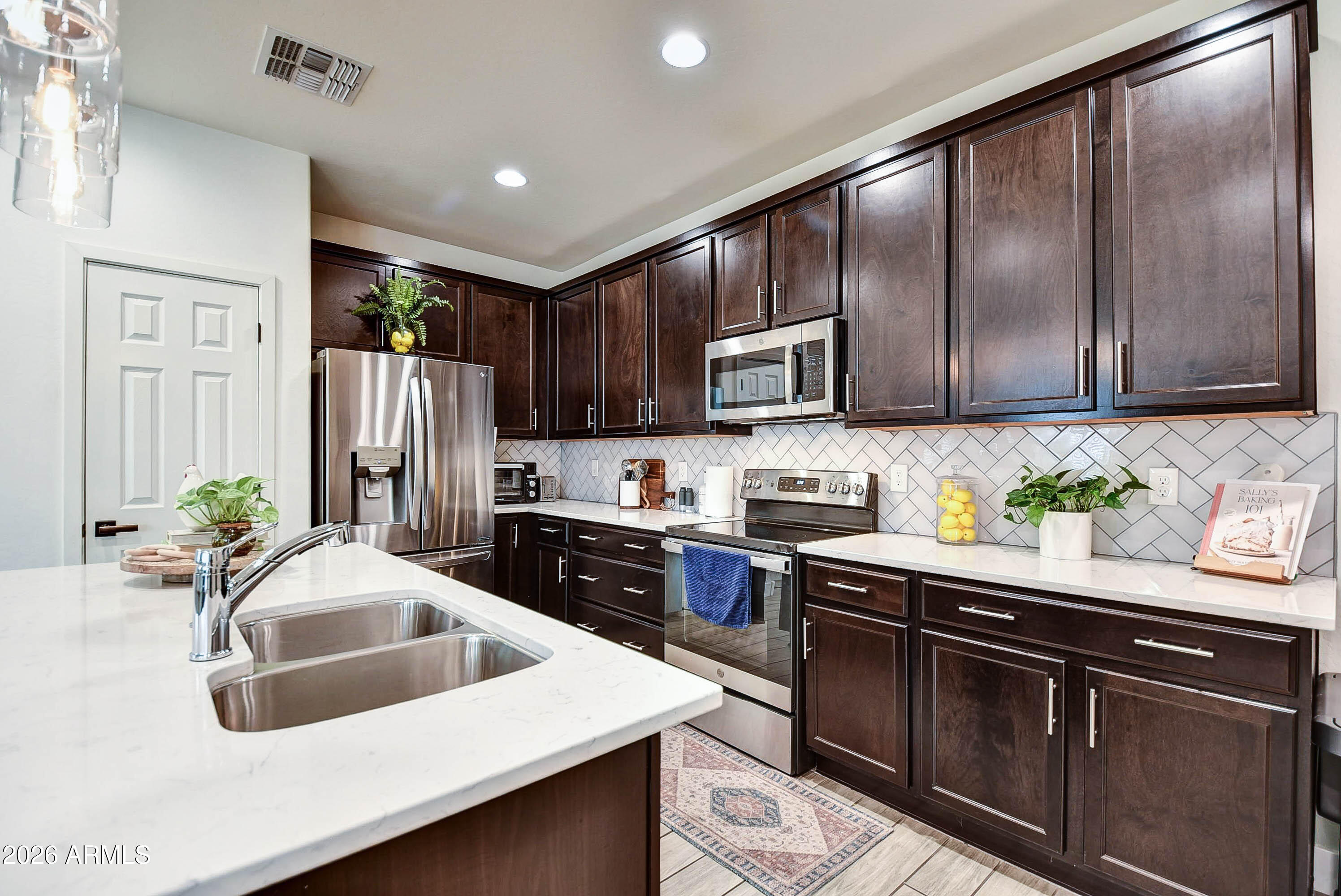 HERITAGE CROSSING - Residential