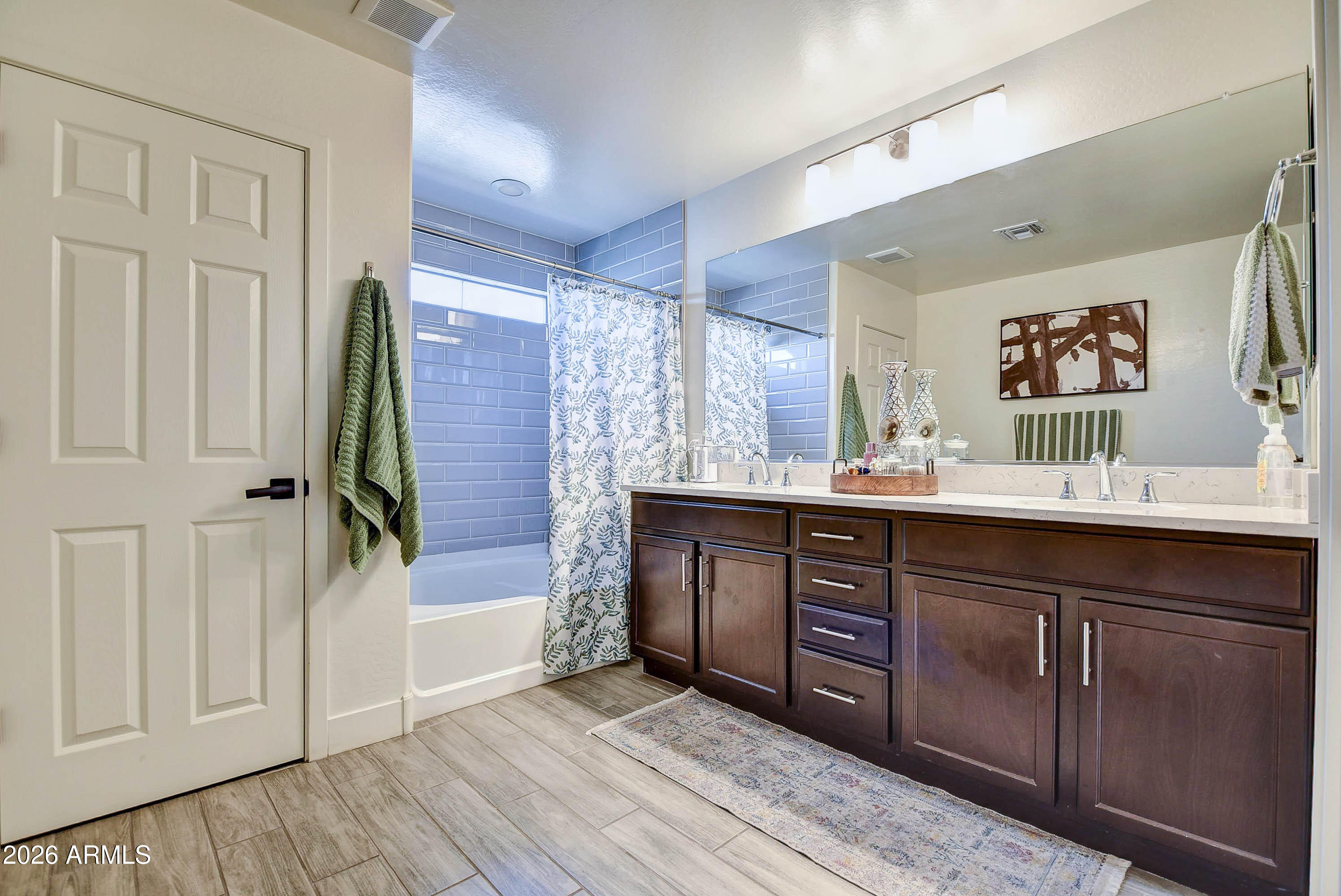 HERITAGE CROSSING - Residential
