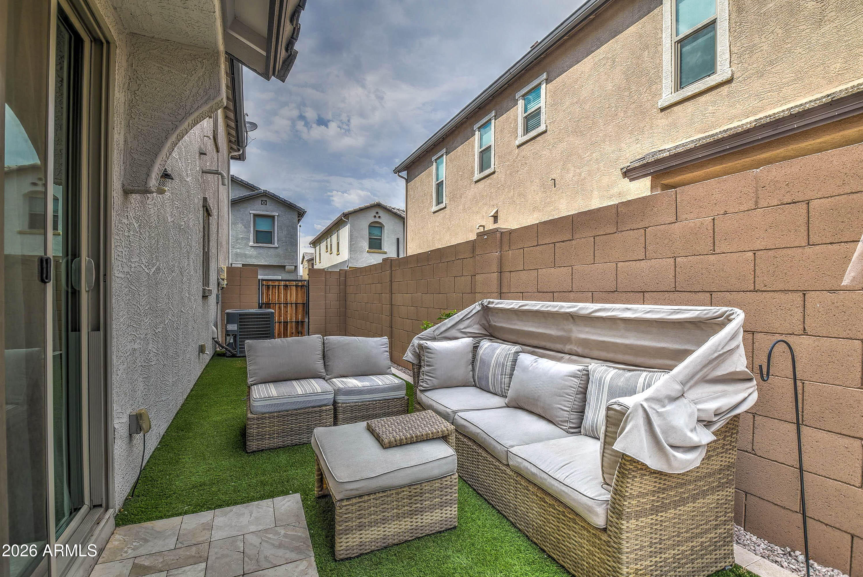 HERITAGE CROSSING - Residential