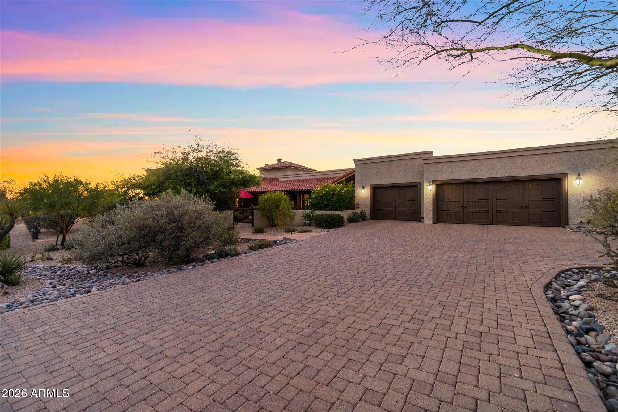 Carefree Velvet Shadows - Residential