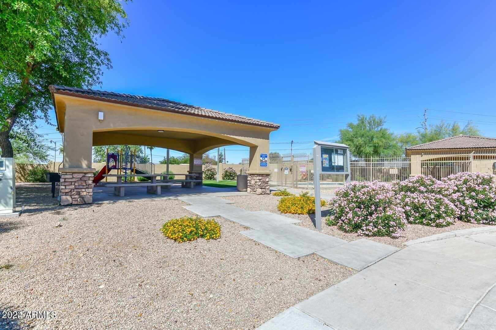 3 J'S COUNTRY ESTATES - Residential