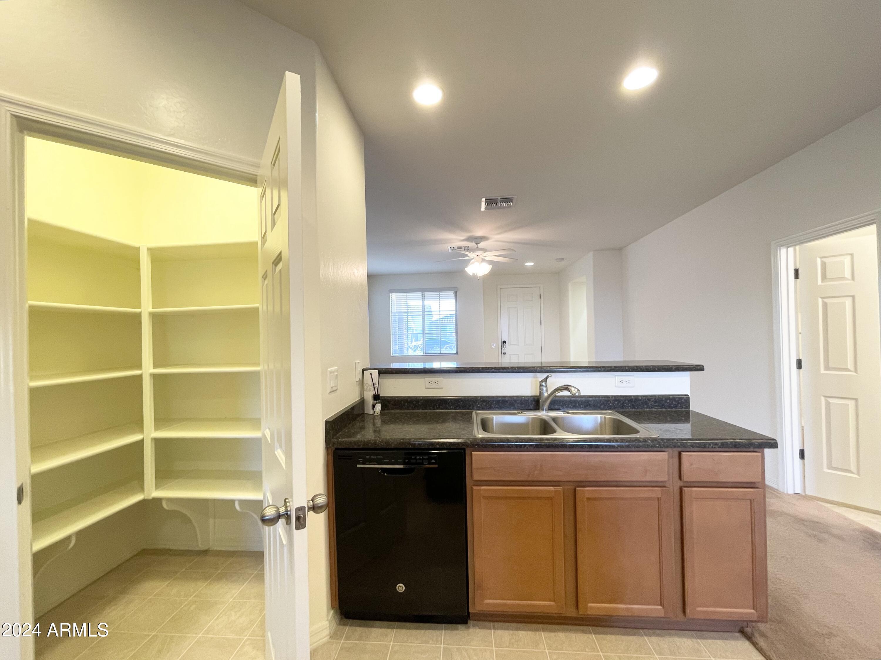 3 J'S COUNTRY ESTATES - Residential