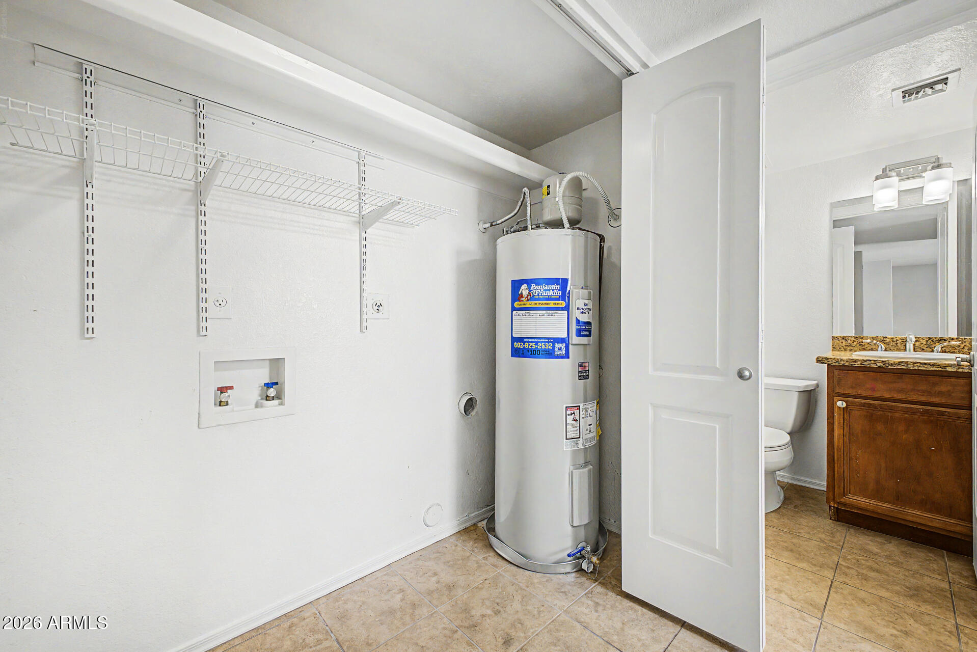 KINGSDALE CONDOMINIUMS UNIT 12 - Residential