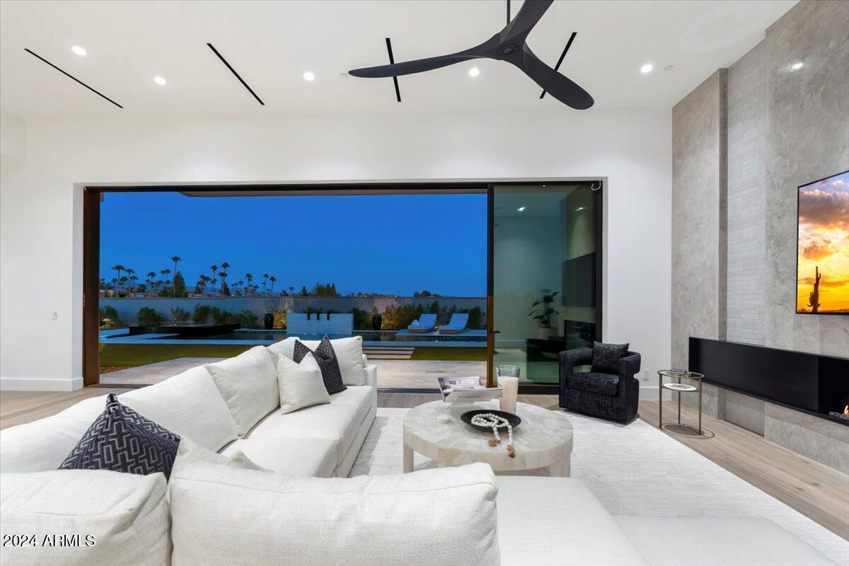 Ritz-Carlton Parcel B - Residential