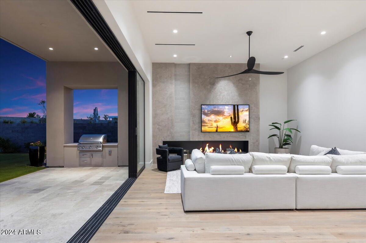 Ritz-Carlton Parcel B - Residential