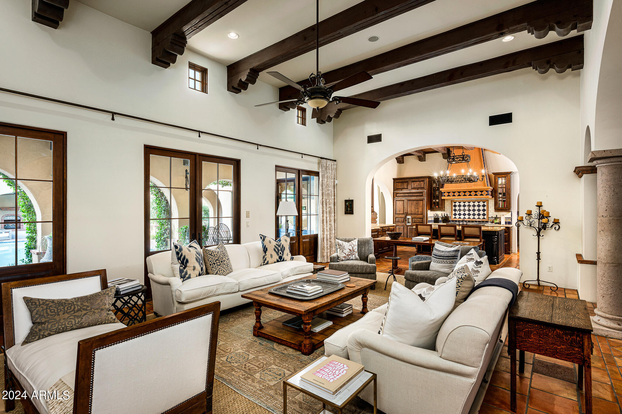 WHISPER ROCK - Residential