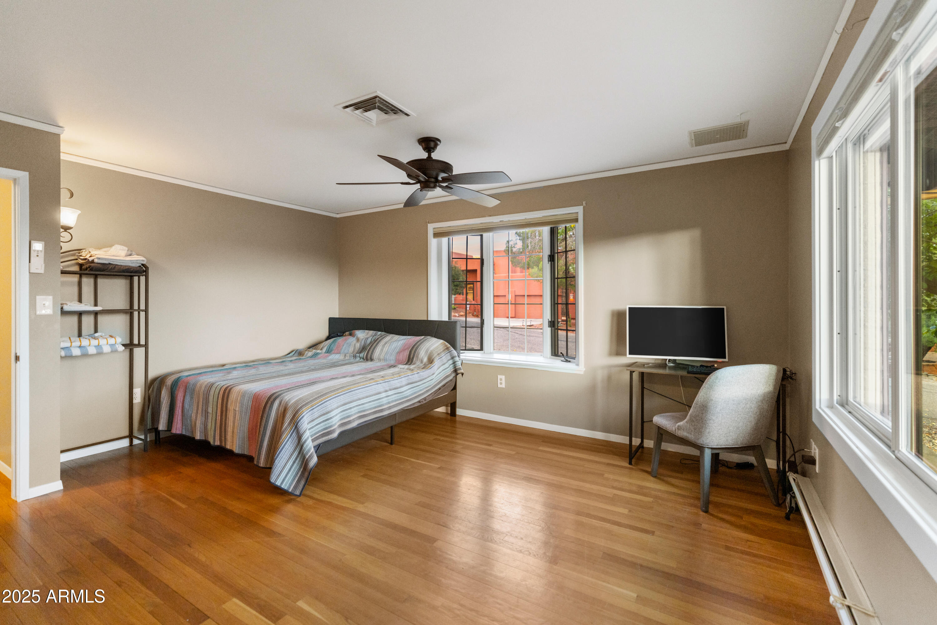 OAK CREEK - Residential