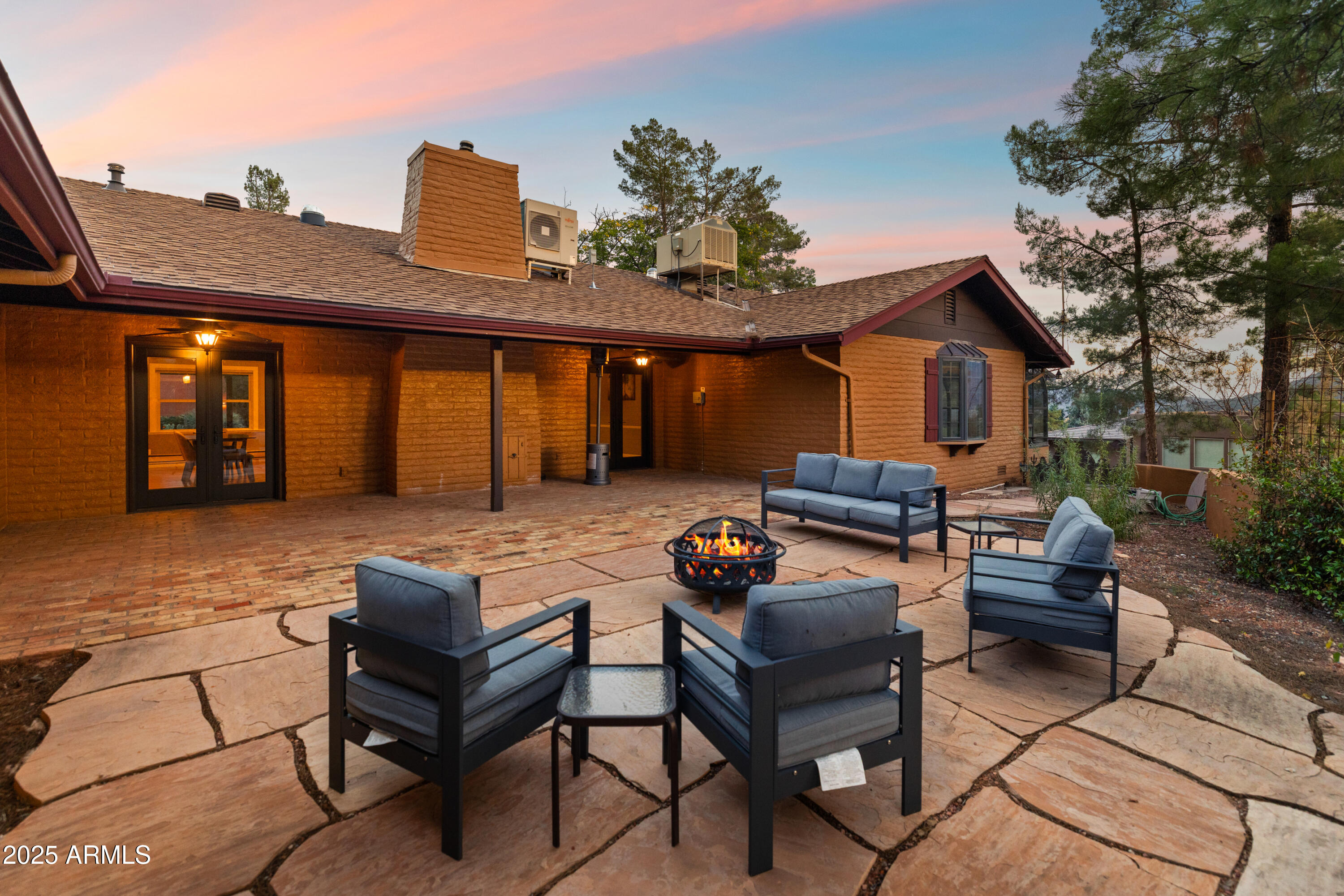 OAK CREEK - Residential