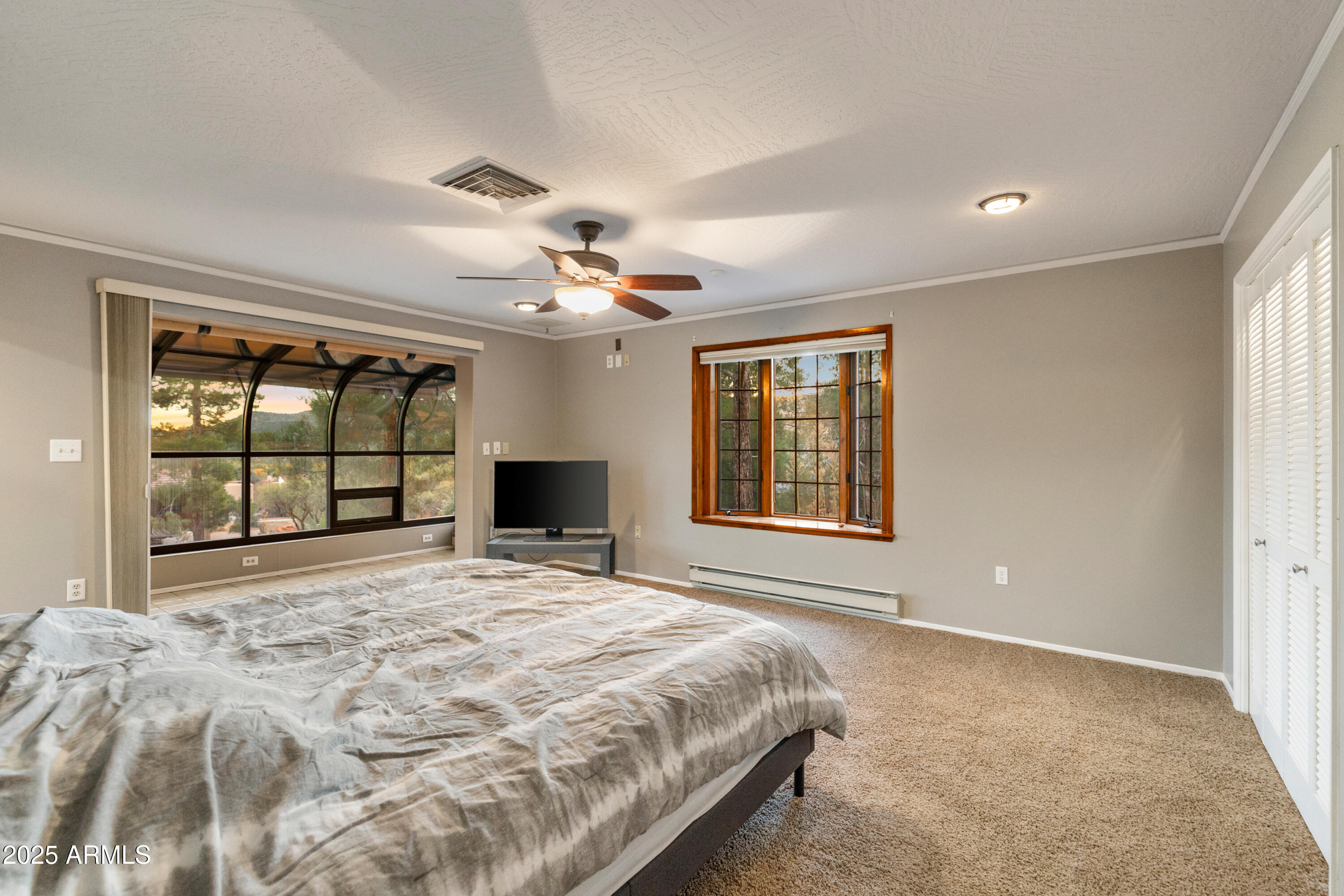 OAK CREEK - Residential