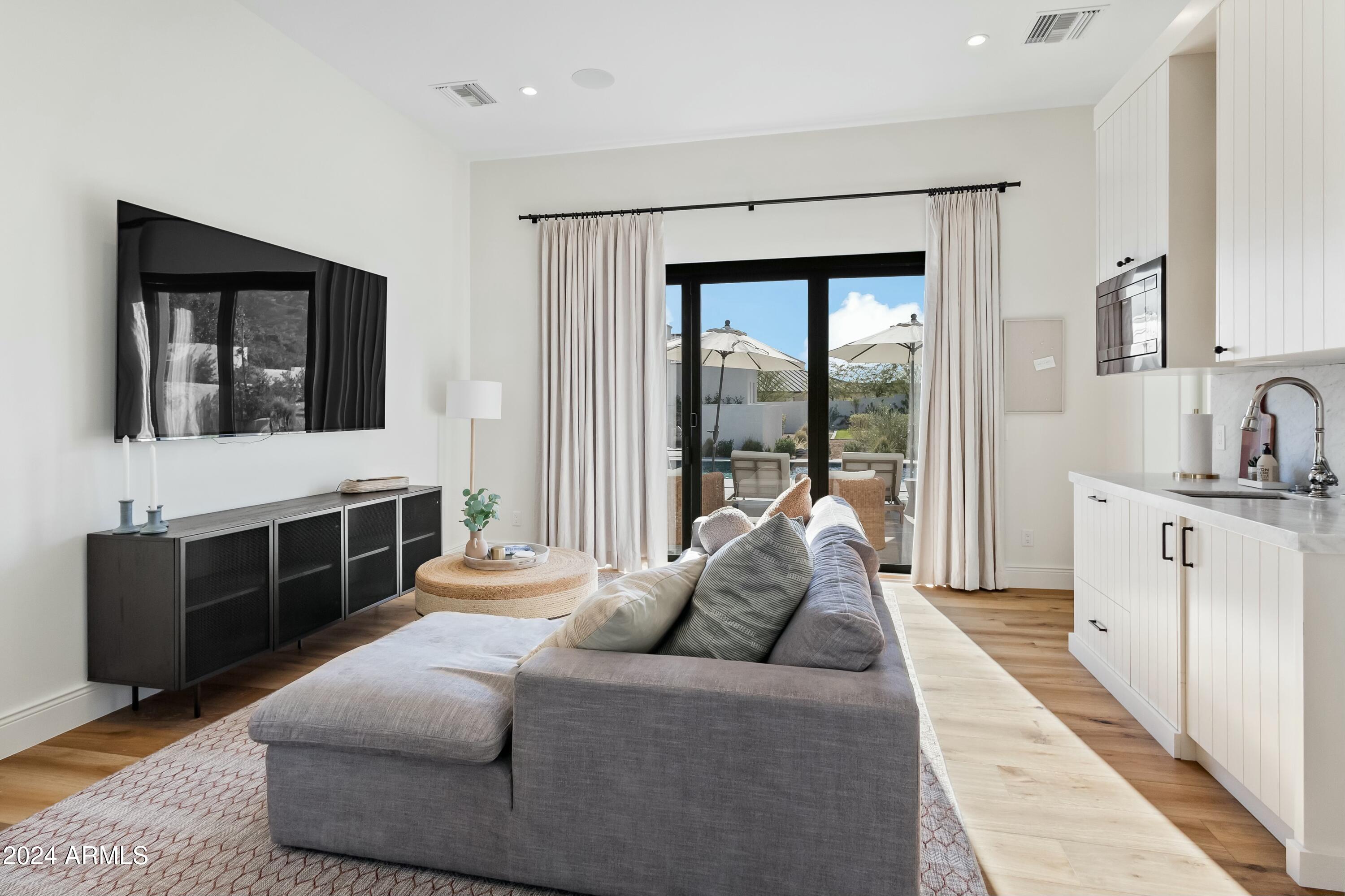 QUARTZ VALLEY - Residential