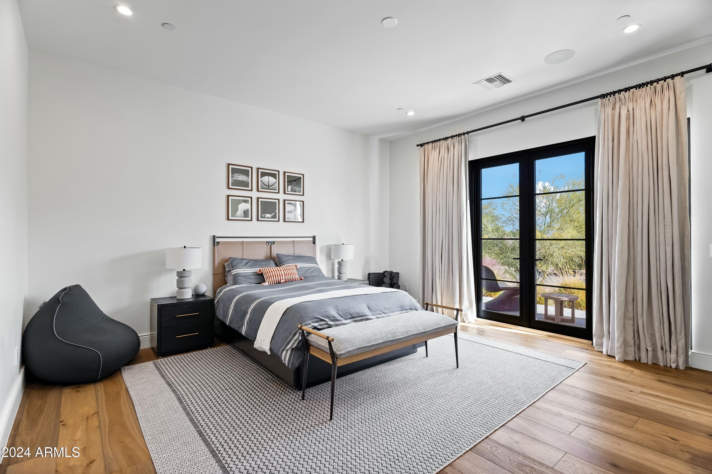 QUARTZ VALLEY - Residential