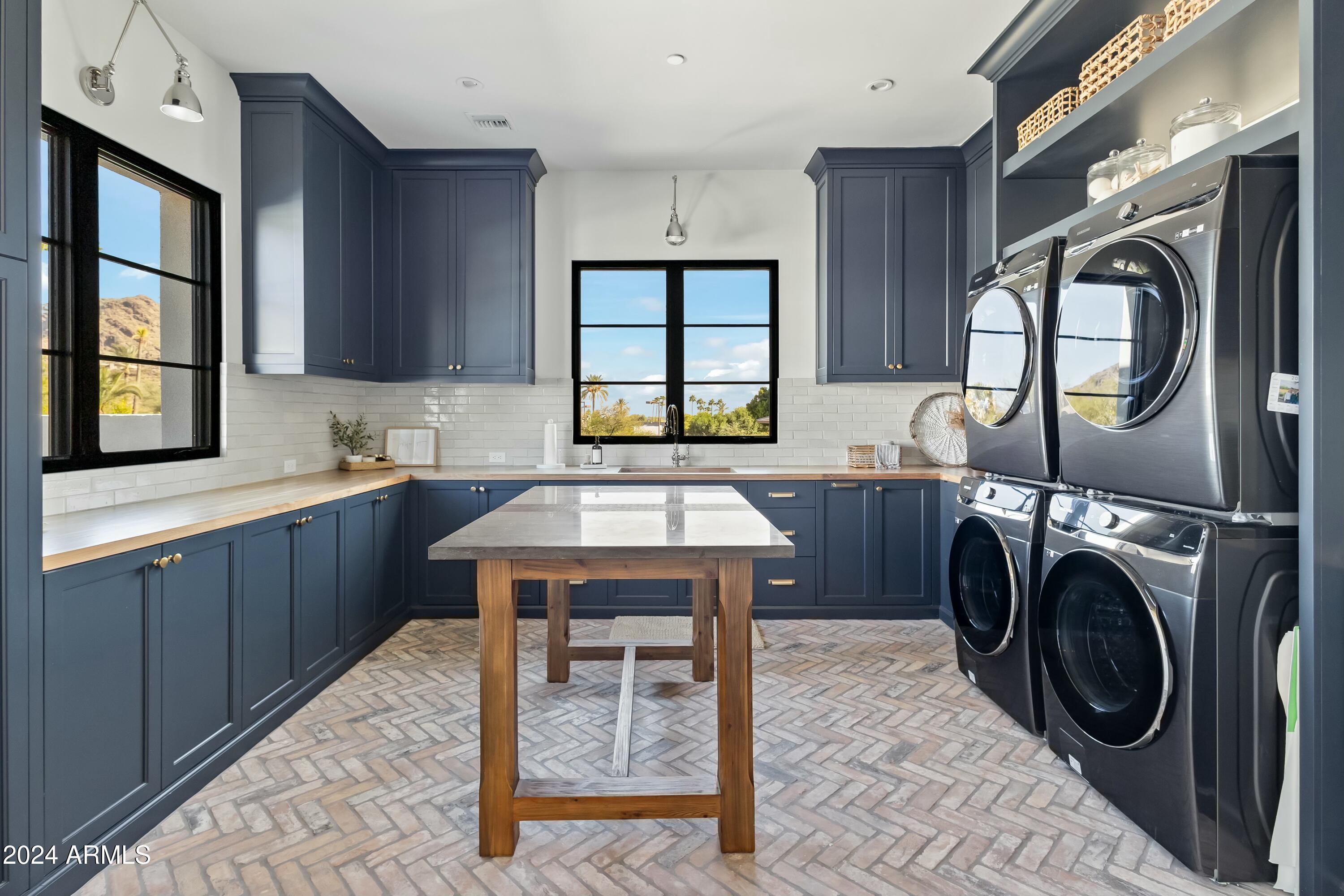 QUARTZ VALLEY - Residential