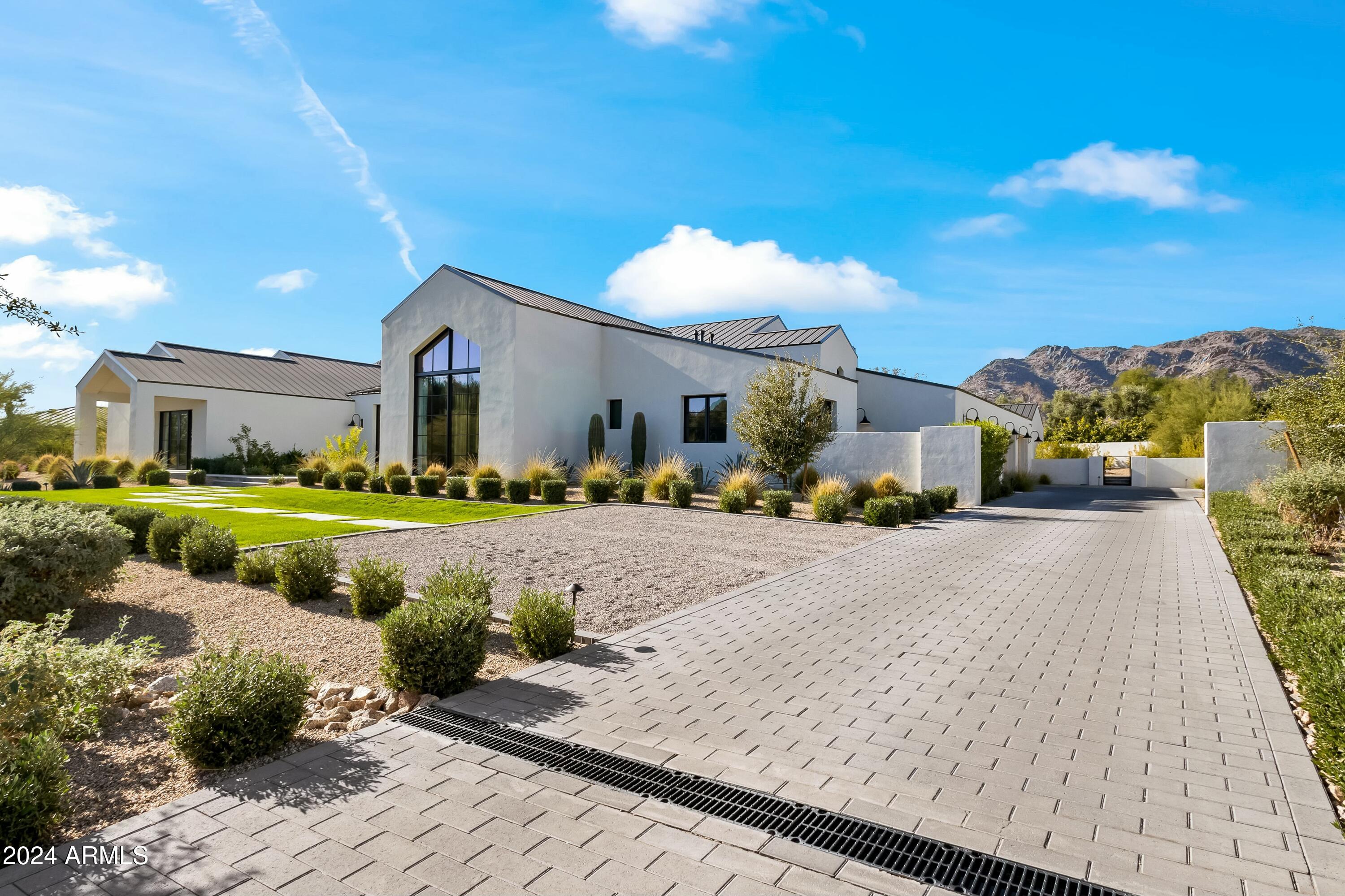 QUARTZ VALLEY - Residential