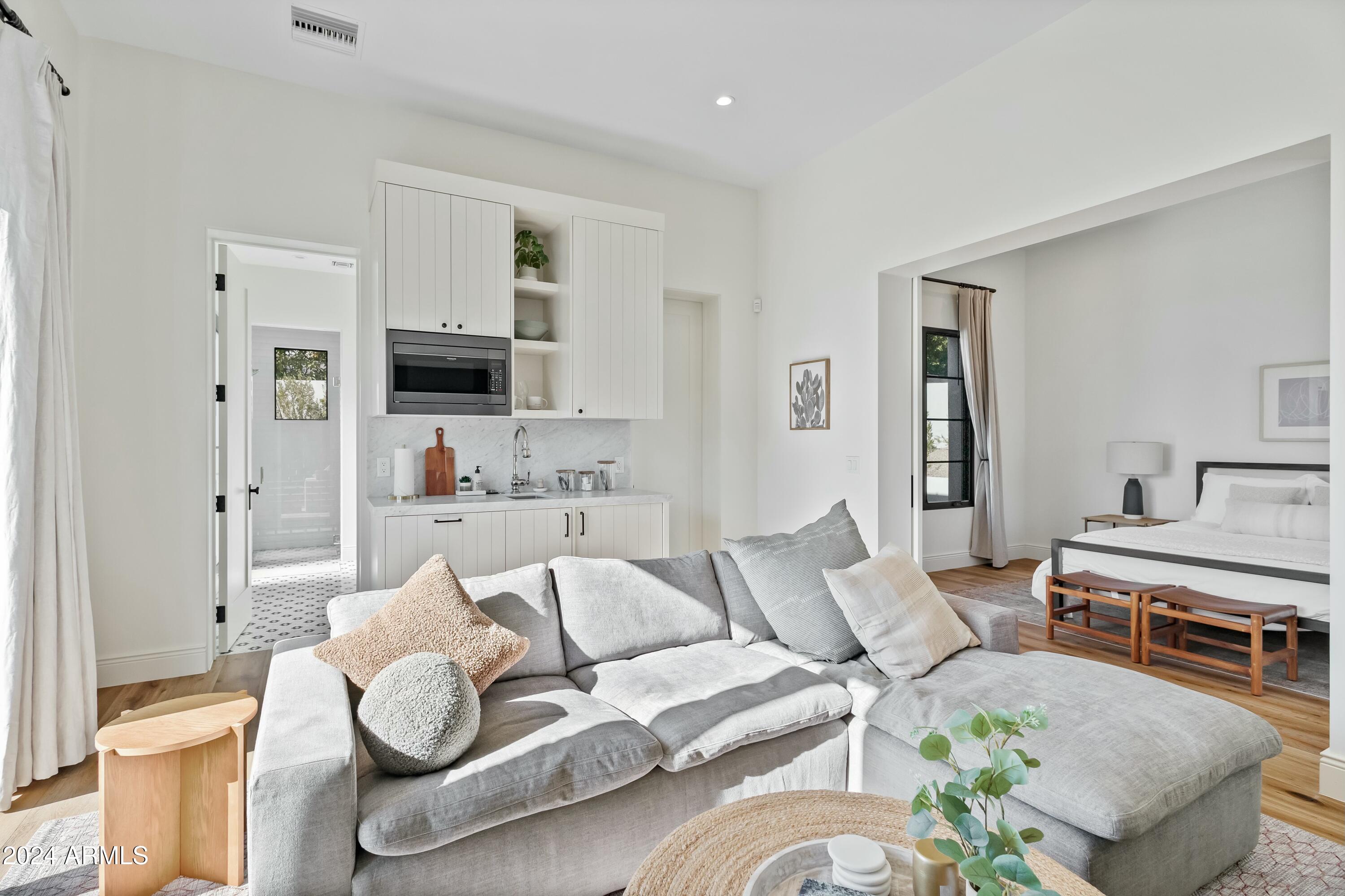 QUARTZ VALLEY - Residential