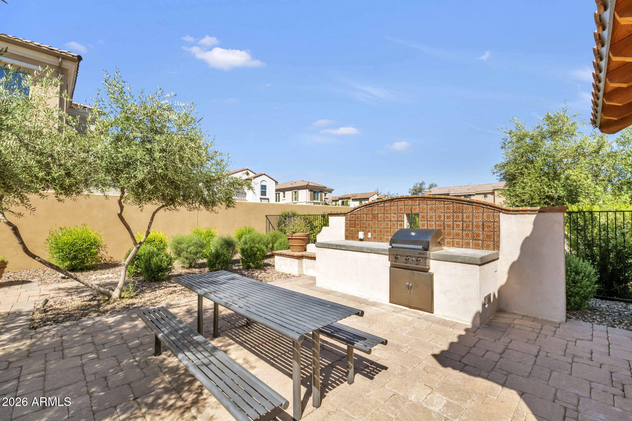 VILLA DEL LAGO - Residential