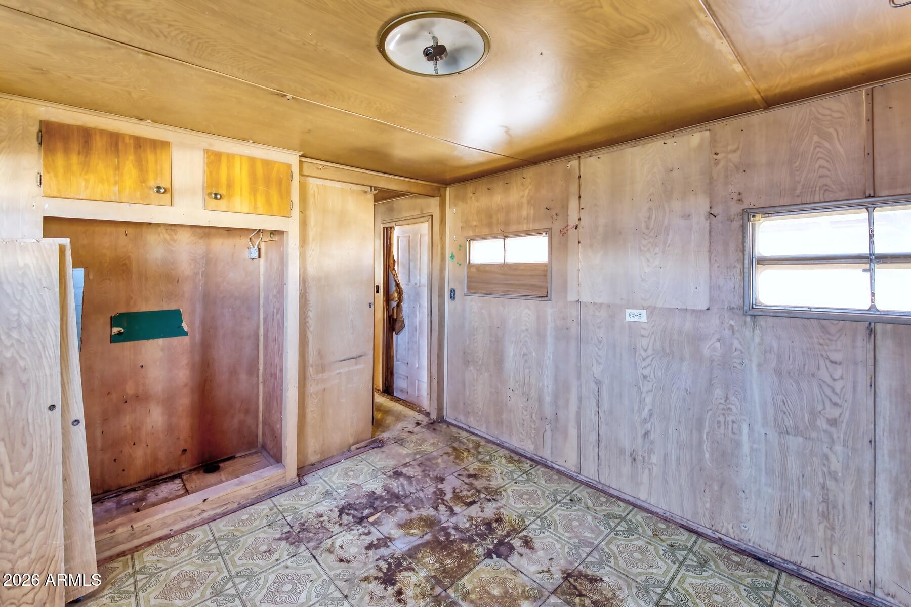 SULGER SUB 1 - Residential