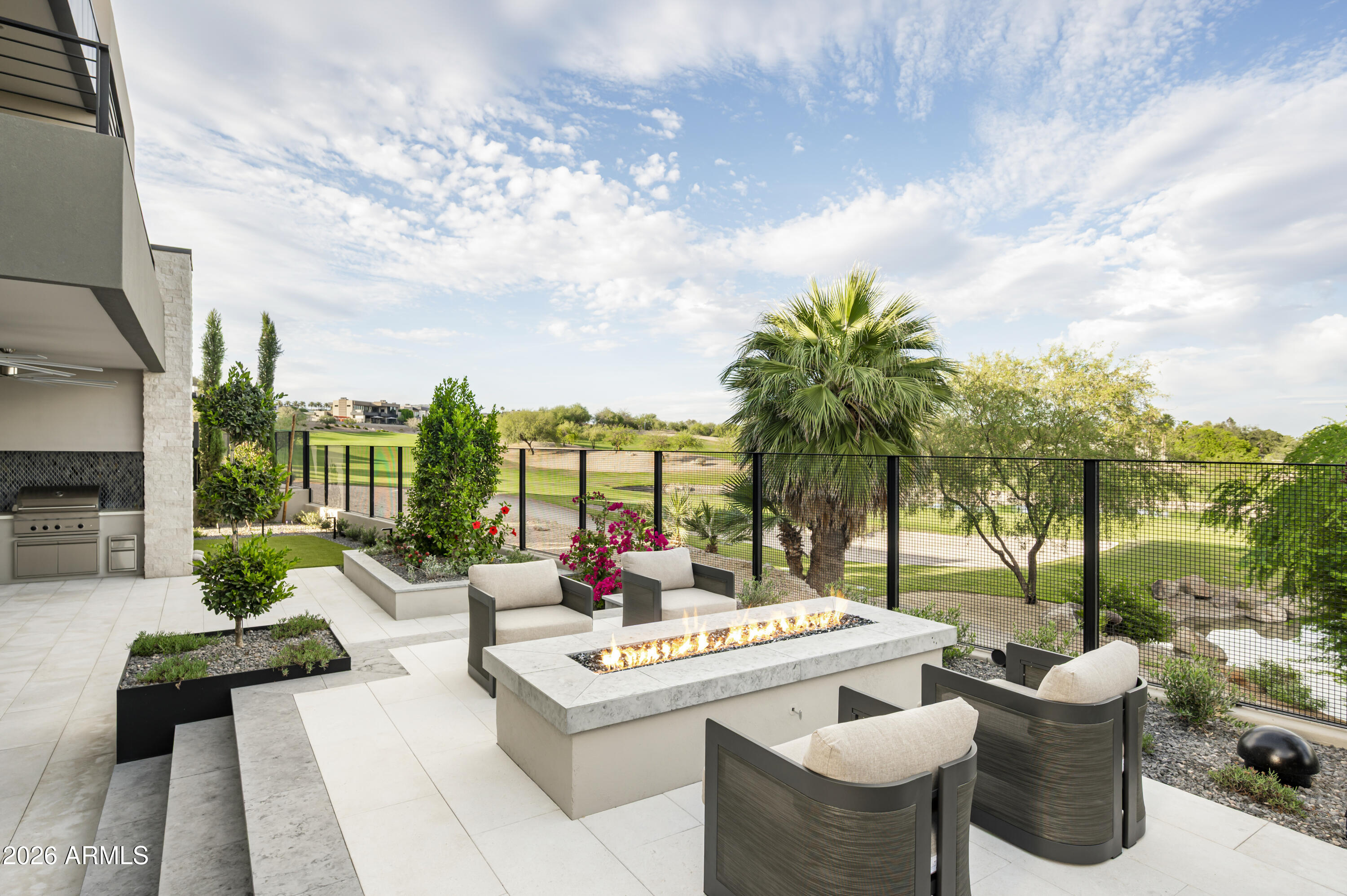 PHOENICIAN - Residential