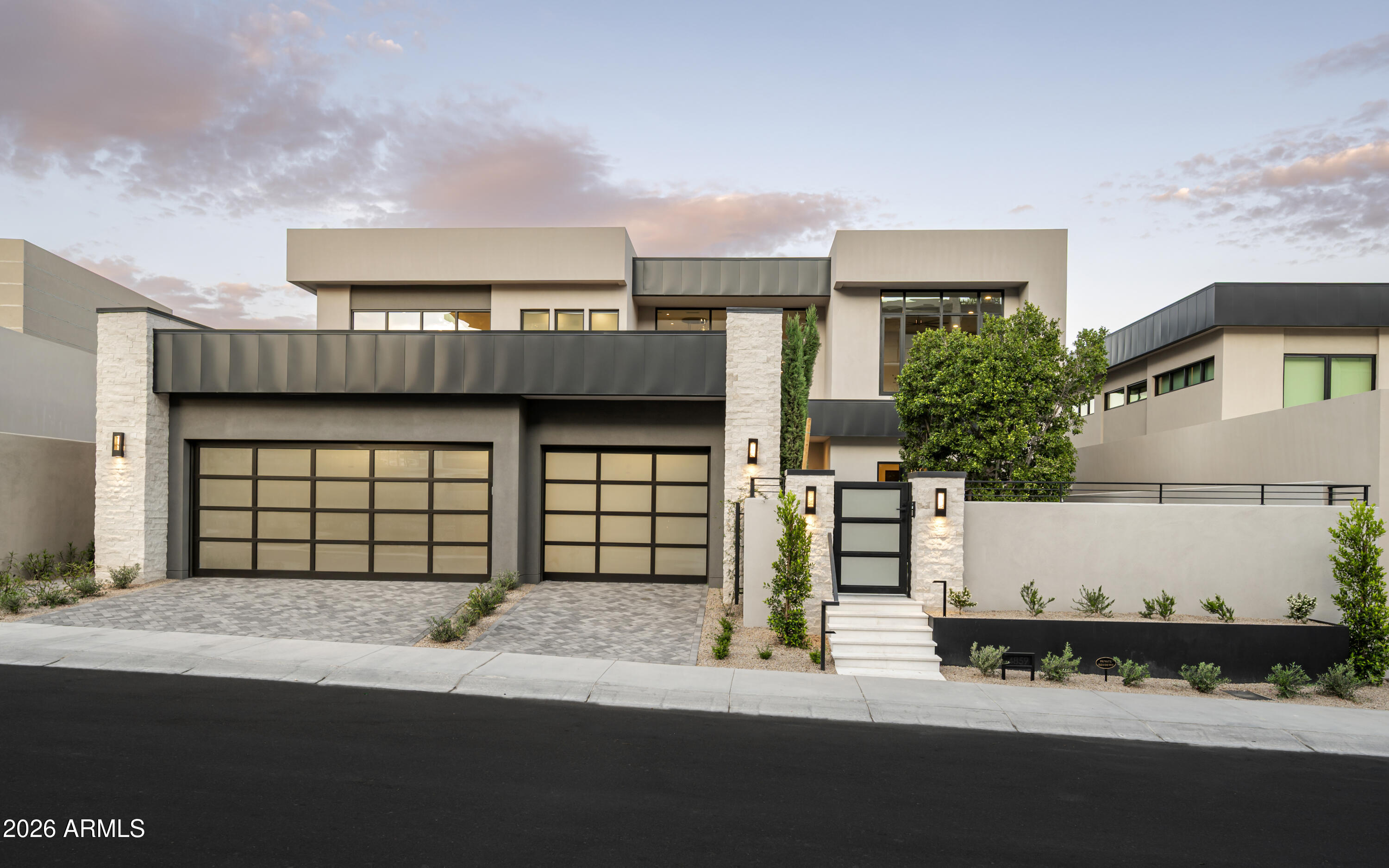 PHOENICIAN - Residential