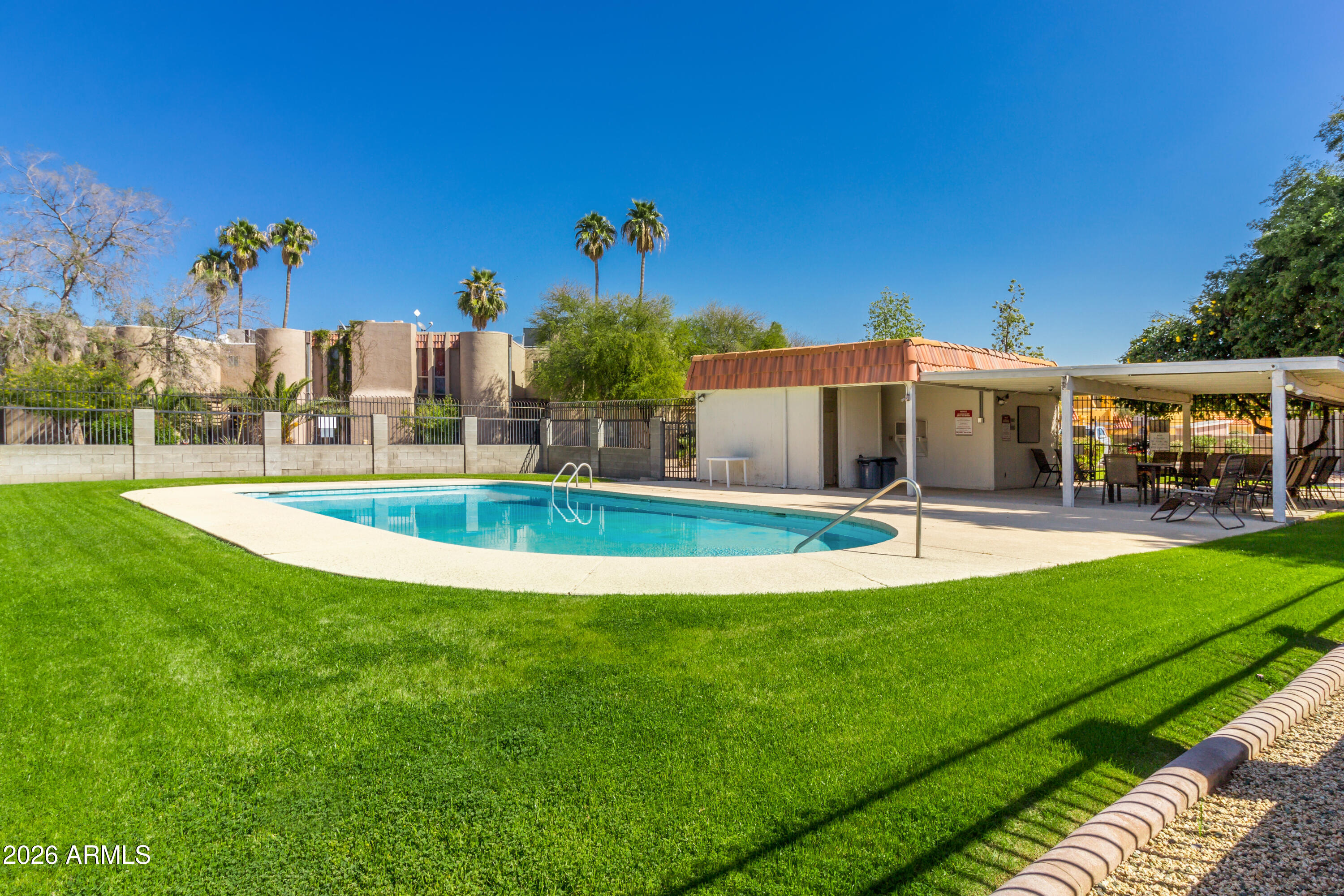CASA GRANDE TOWNHOMES UNIT THREE - Residential