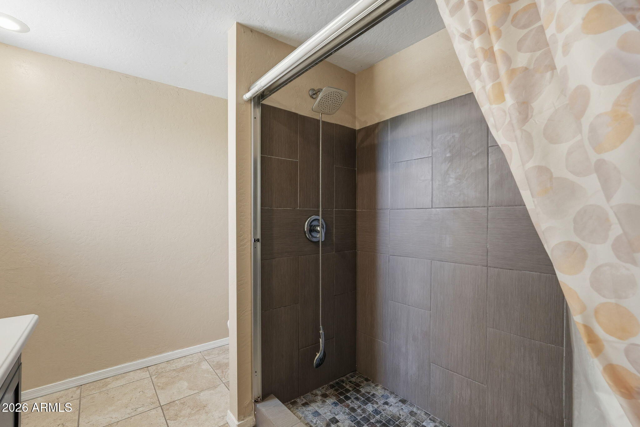 CASA GRANDE TOWNHOMES UNIT THREE - Residential