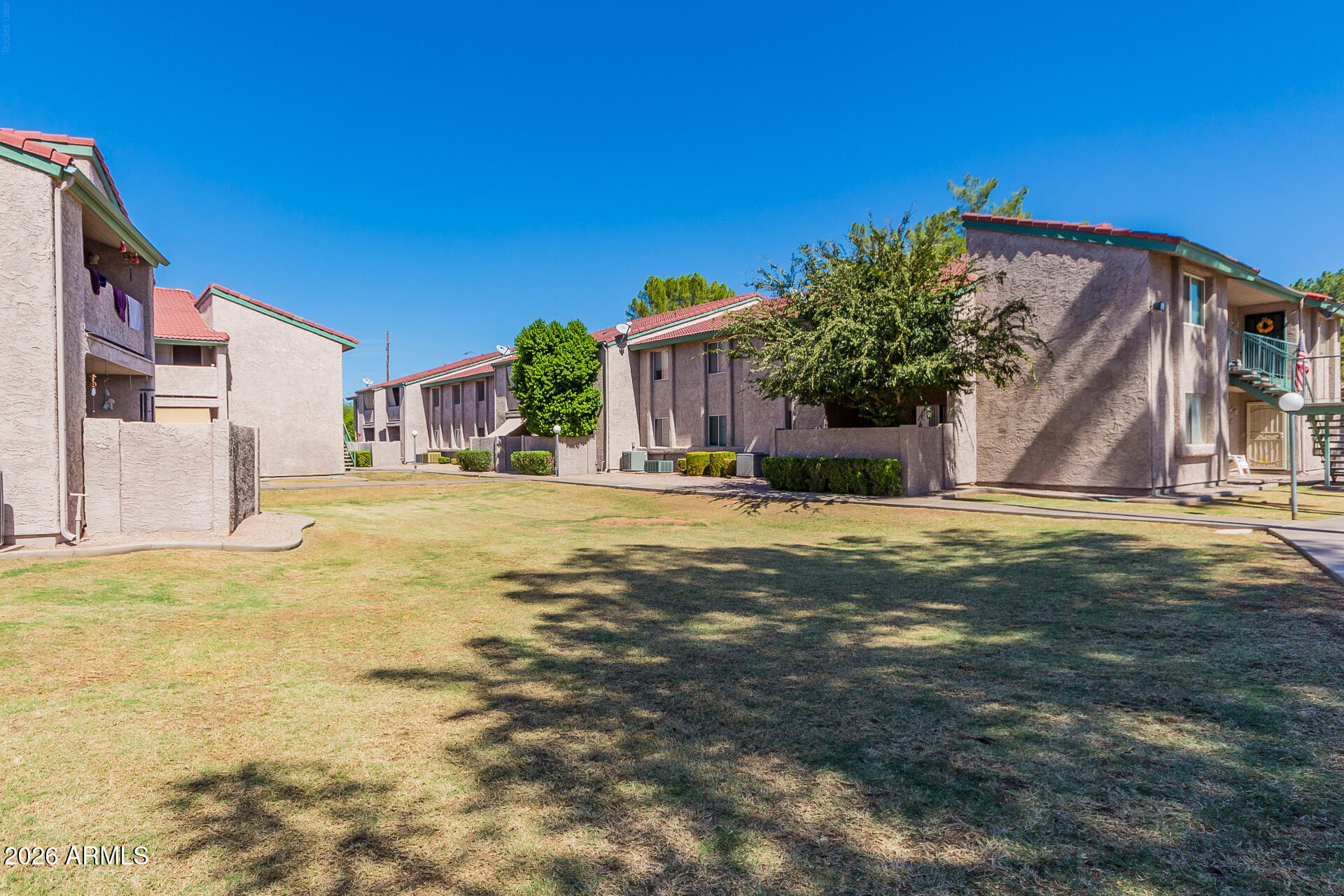WOODGLEN SQUARE CONDOMINIUMS TRACT F - Residential