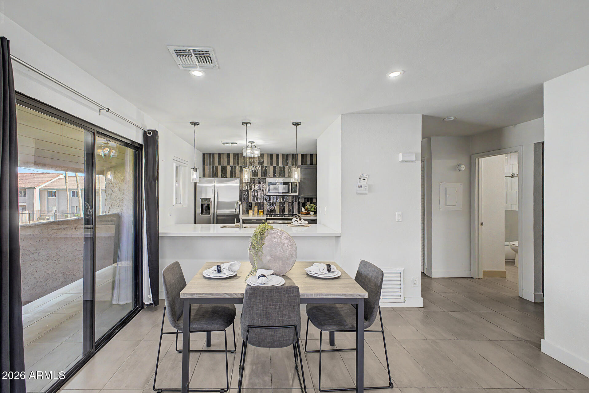 WOODGLEN SQUARE CONDOMINIUMS TRACT F - Residential