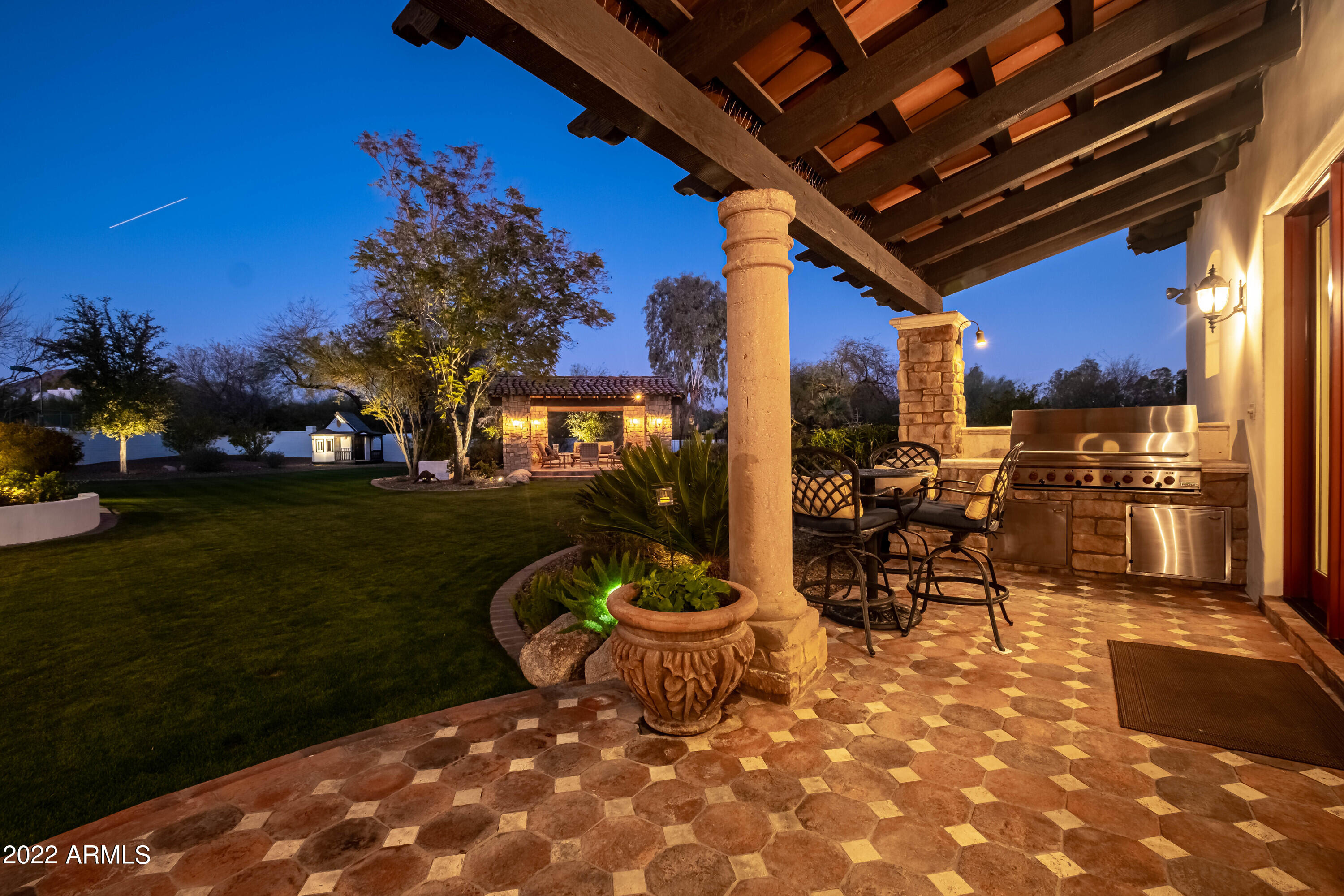 VISTA LOS ARCOS - Residential
