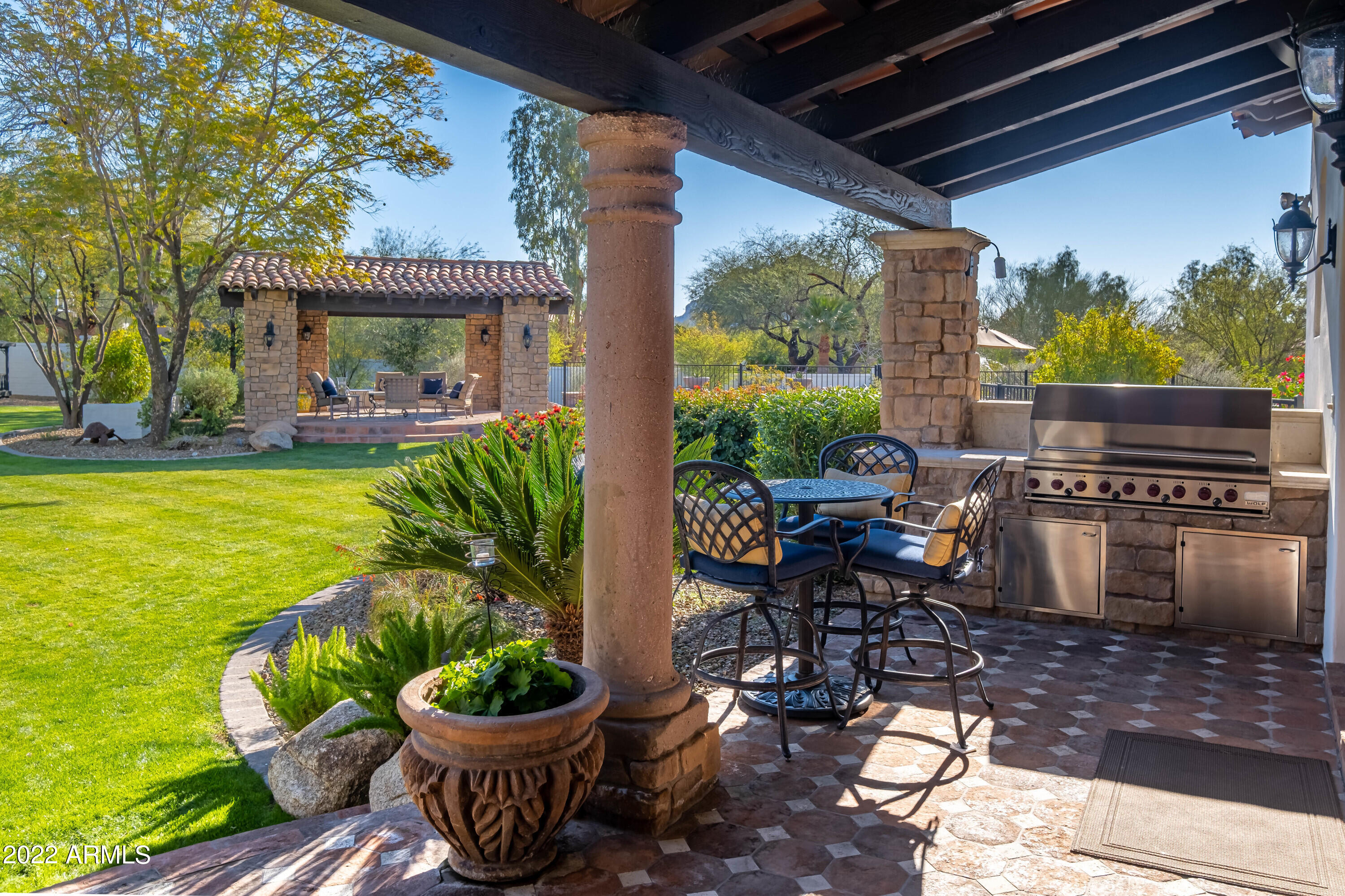 VISTA LOS ARCOS - Residential