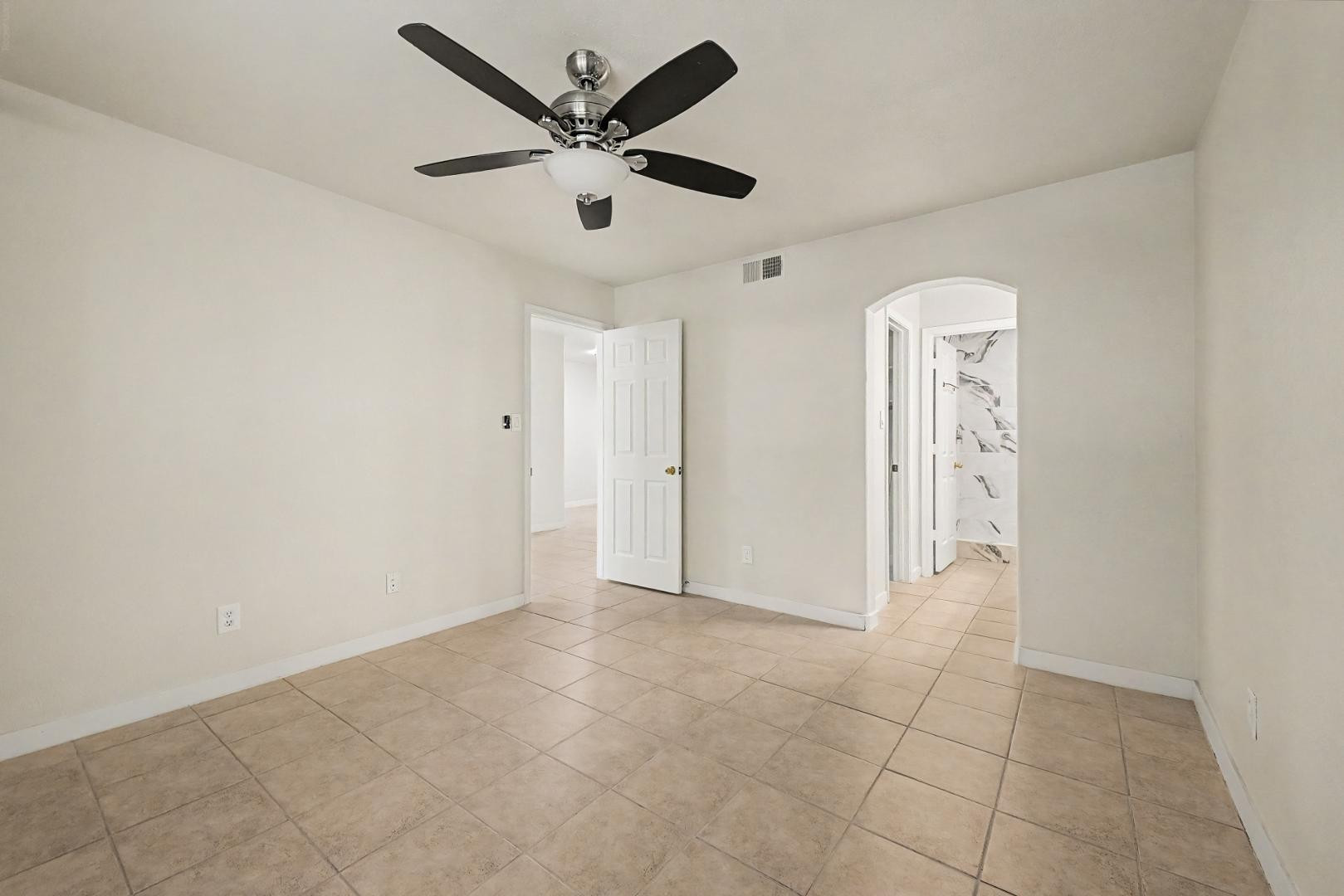 MARIPOSA SCOTTSDALE CONDOMINIUMS - Residential