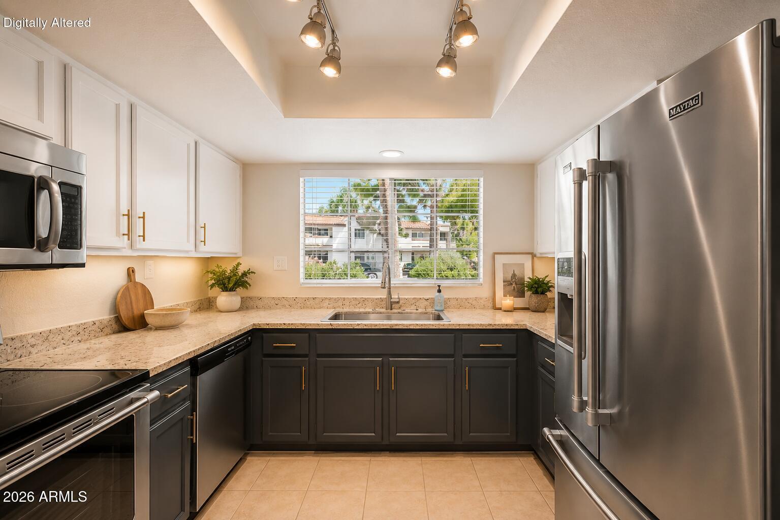 MARIPOSA SCOTTSDALE CONDOMINIUMS - Residential