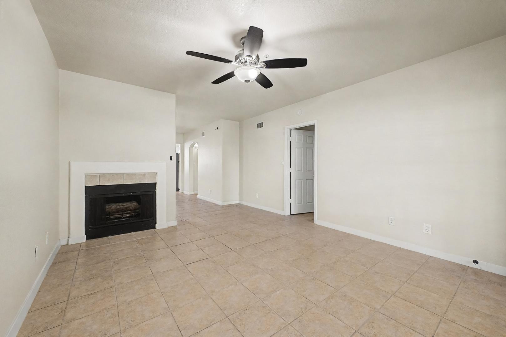 MARIPOSA SCOTTSDALE CONDOMINIUMS - Residential