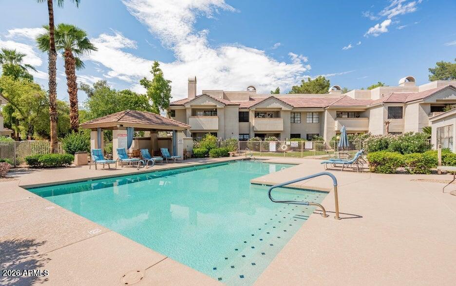 MARIPOSA SCOTTSDALE CONDOMINIUMS - Residential