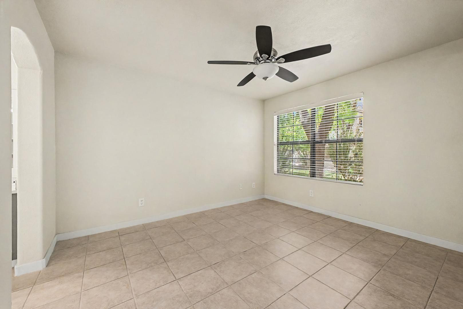 MARIPOSA SCOTTSDALE CONDOMINIUMS - Residential