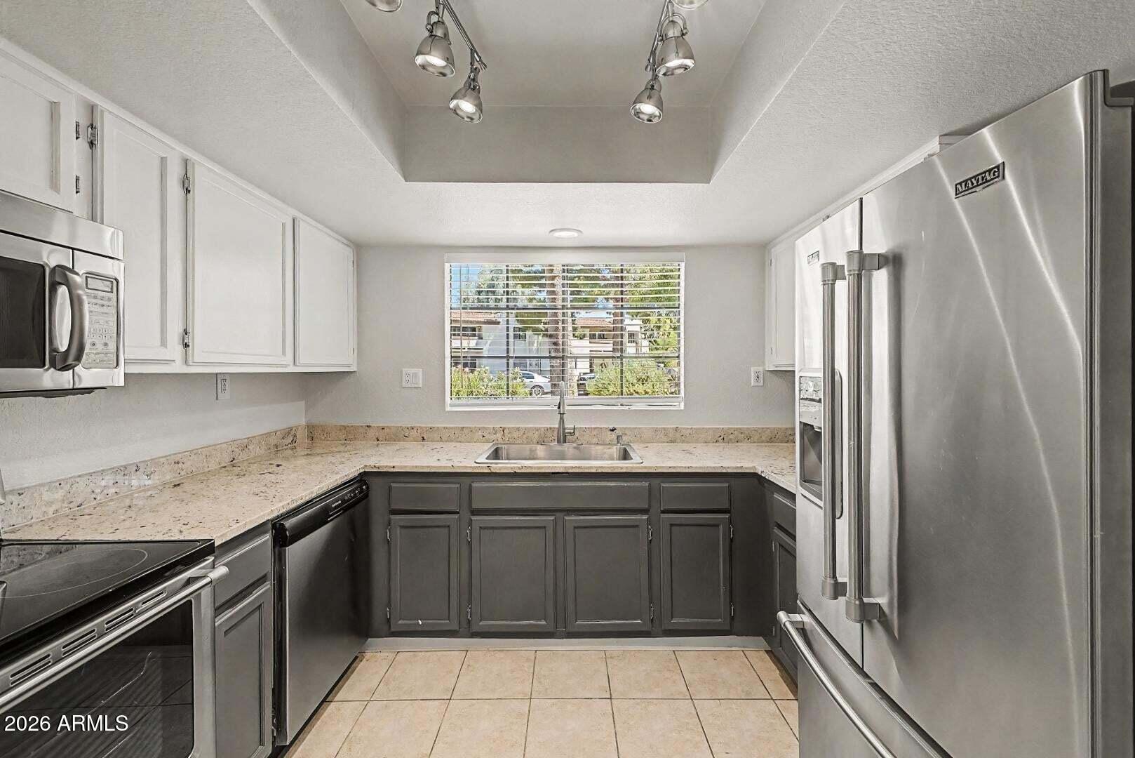 MARIPOSA SCOTTSDALE CONDOMINIUMS - Residential