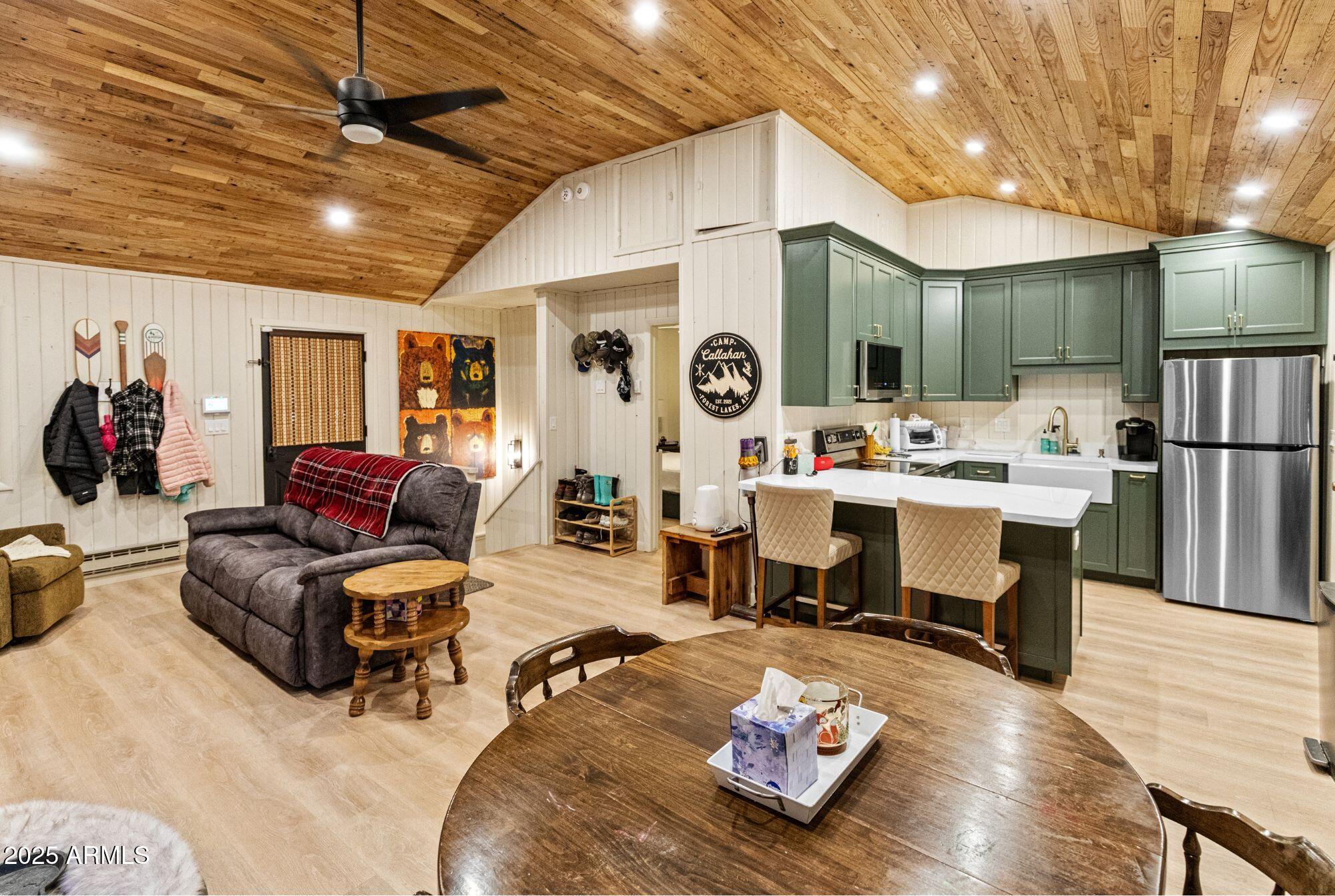 FOREST LAKES ESTATES 2 - Residential
