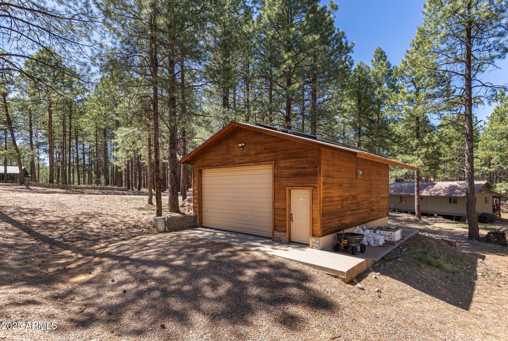 FOREST LAKES ESTATES 2 - Residential