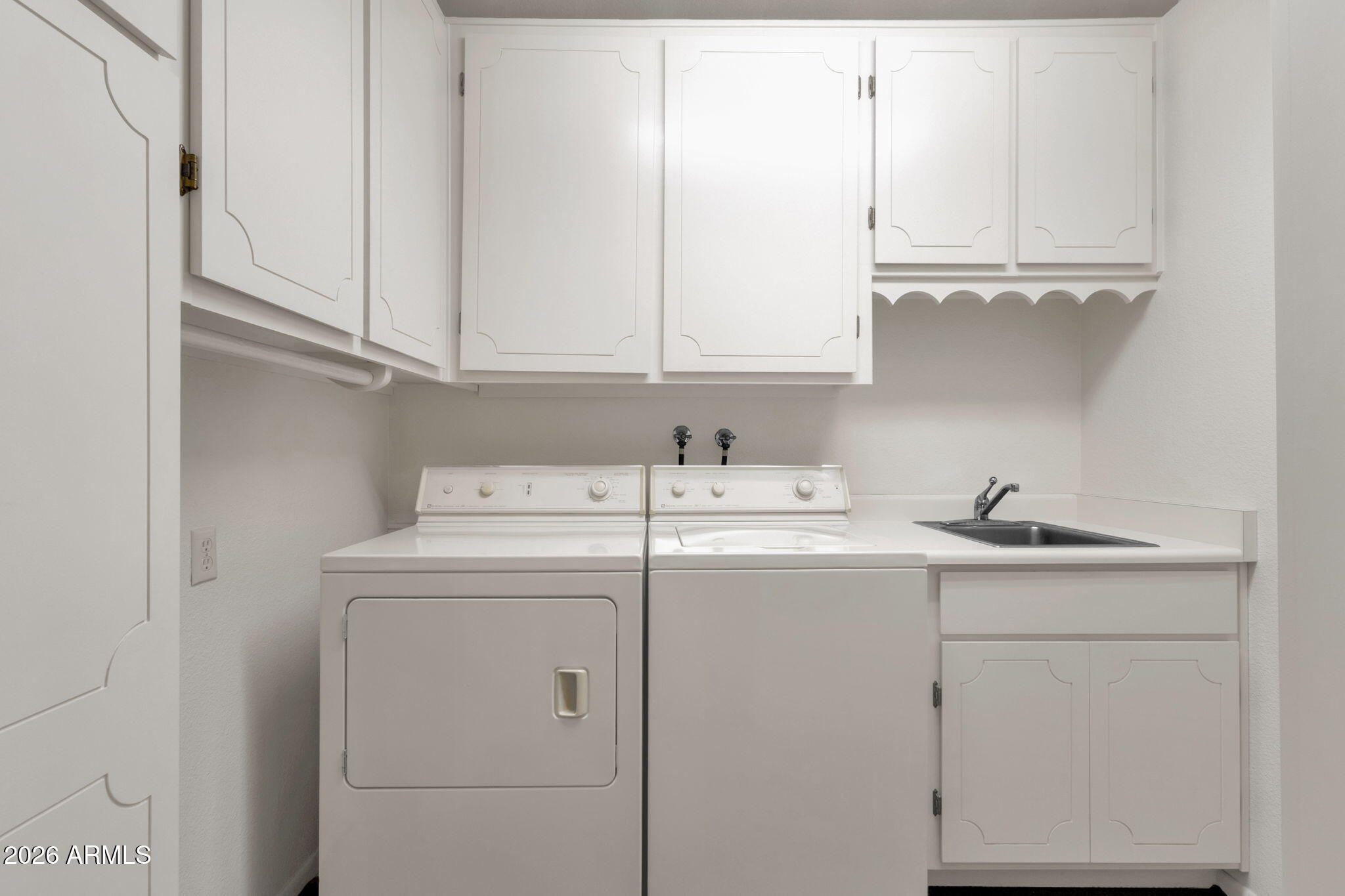 SUNLAND VILLAGE 5 - Residential