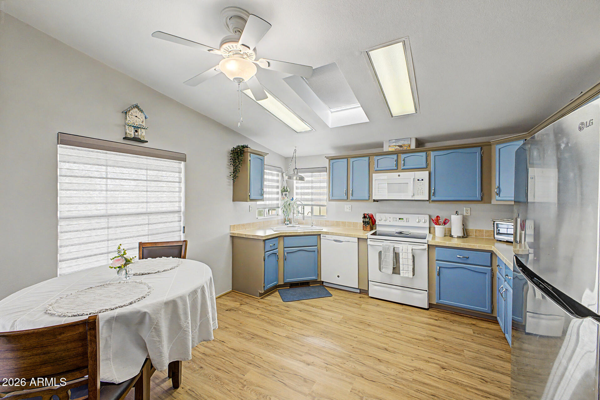 PUEBLO EL MIRAGE RV RESORT - Residential
