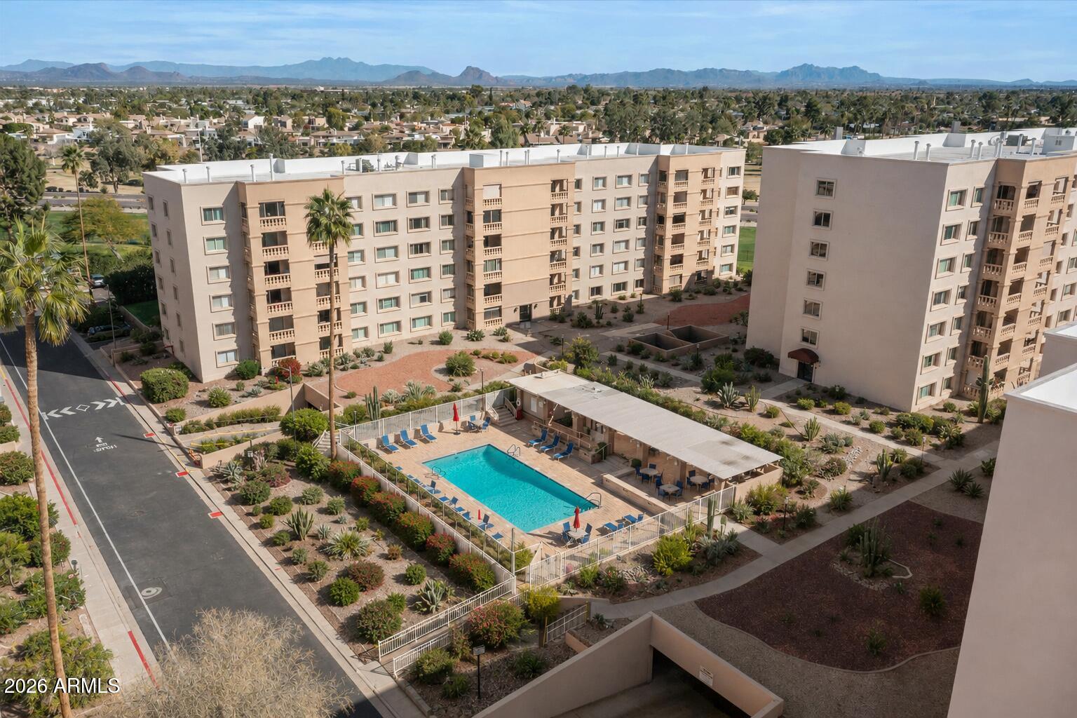 SCOTTSDALE SHADOWS - Residential