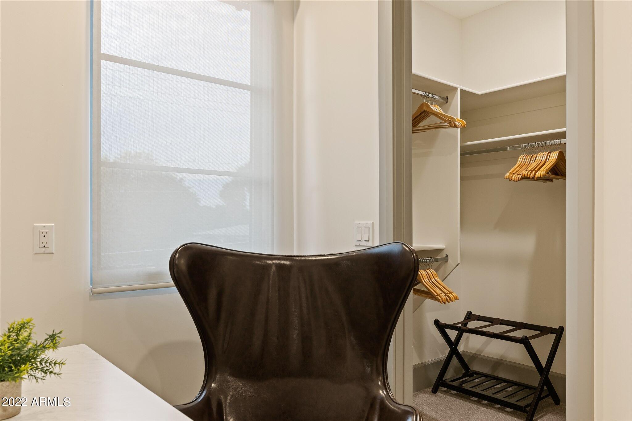 ARGYLE CIRCLE - Residential