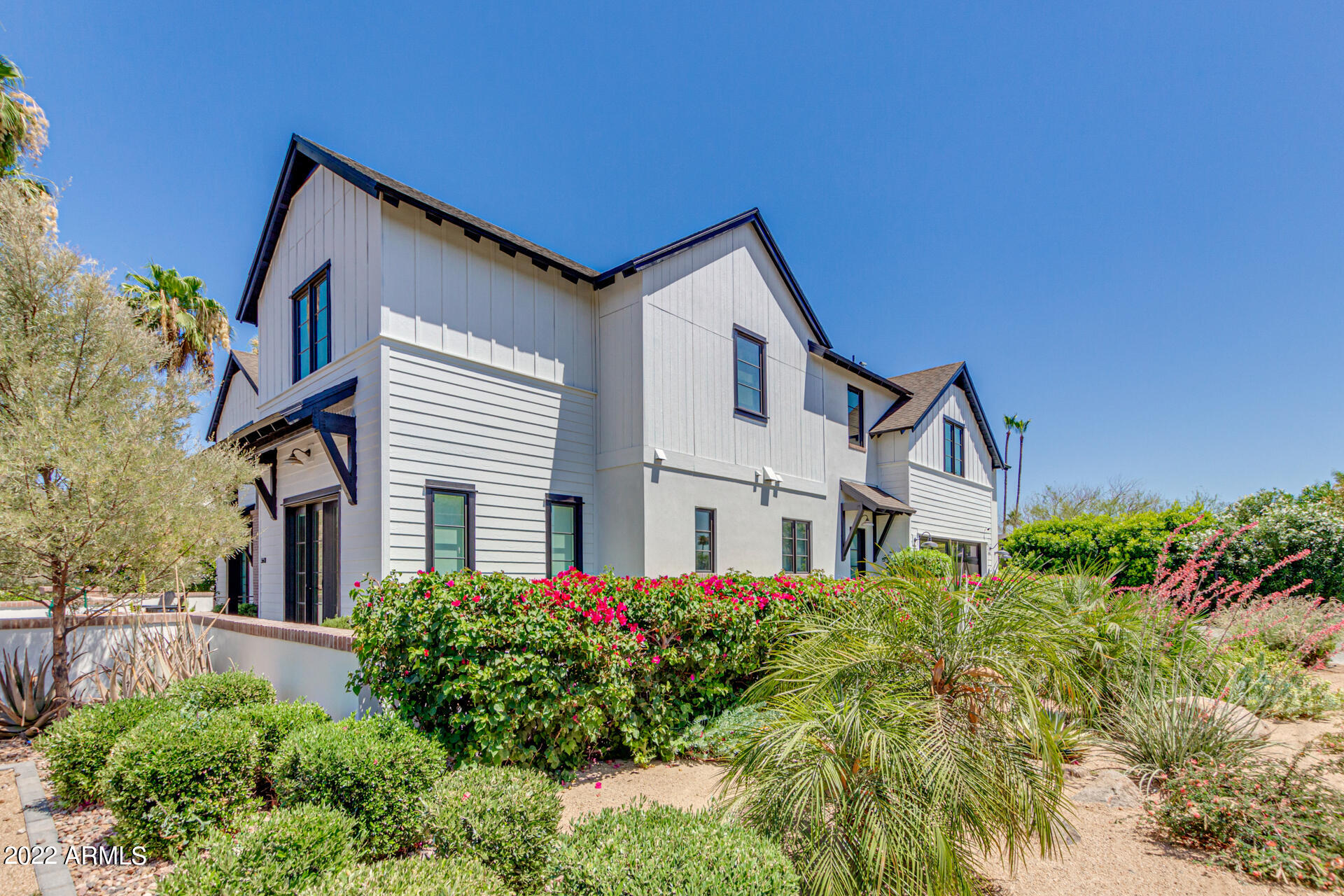 ARGYLE CIRCLE - Residential