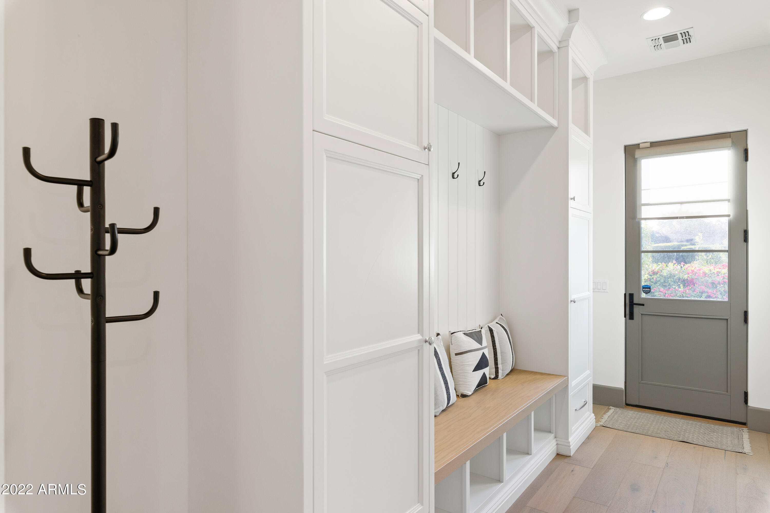 ARGYLE CIRCLE - Residential