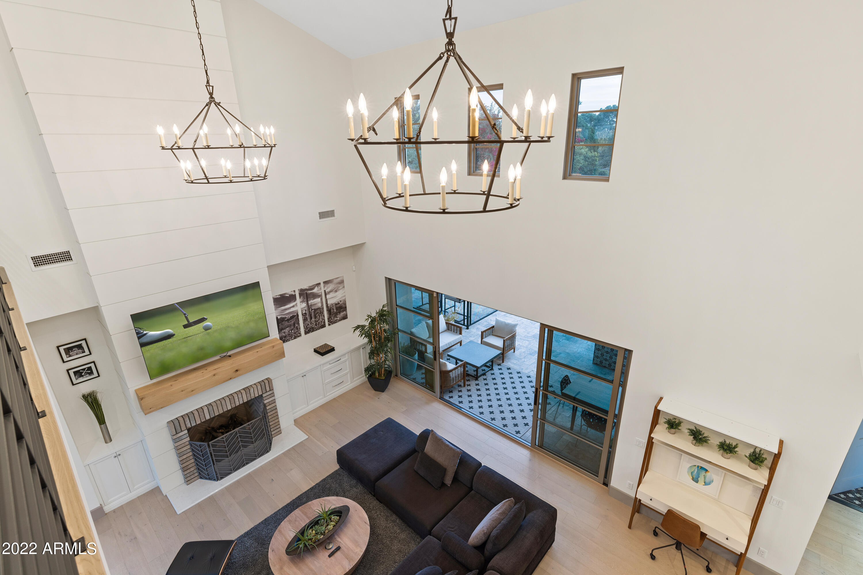 ARGYLE CIRCLE - Residential