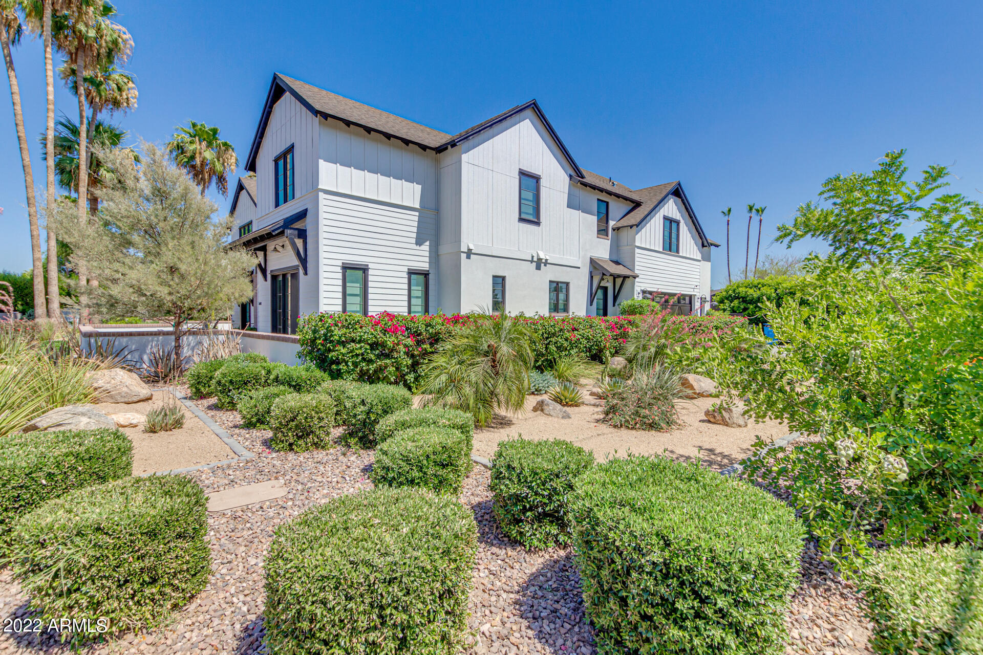 ARGYLE CIRCLE - Residential