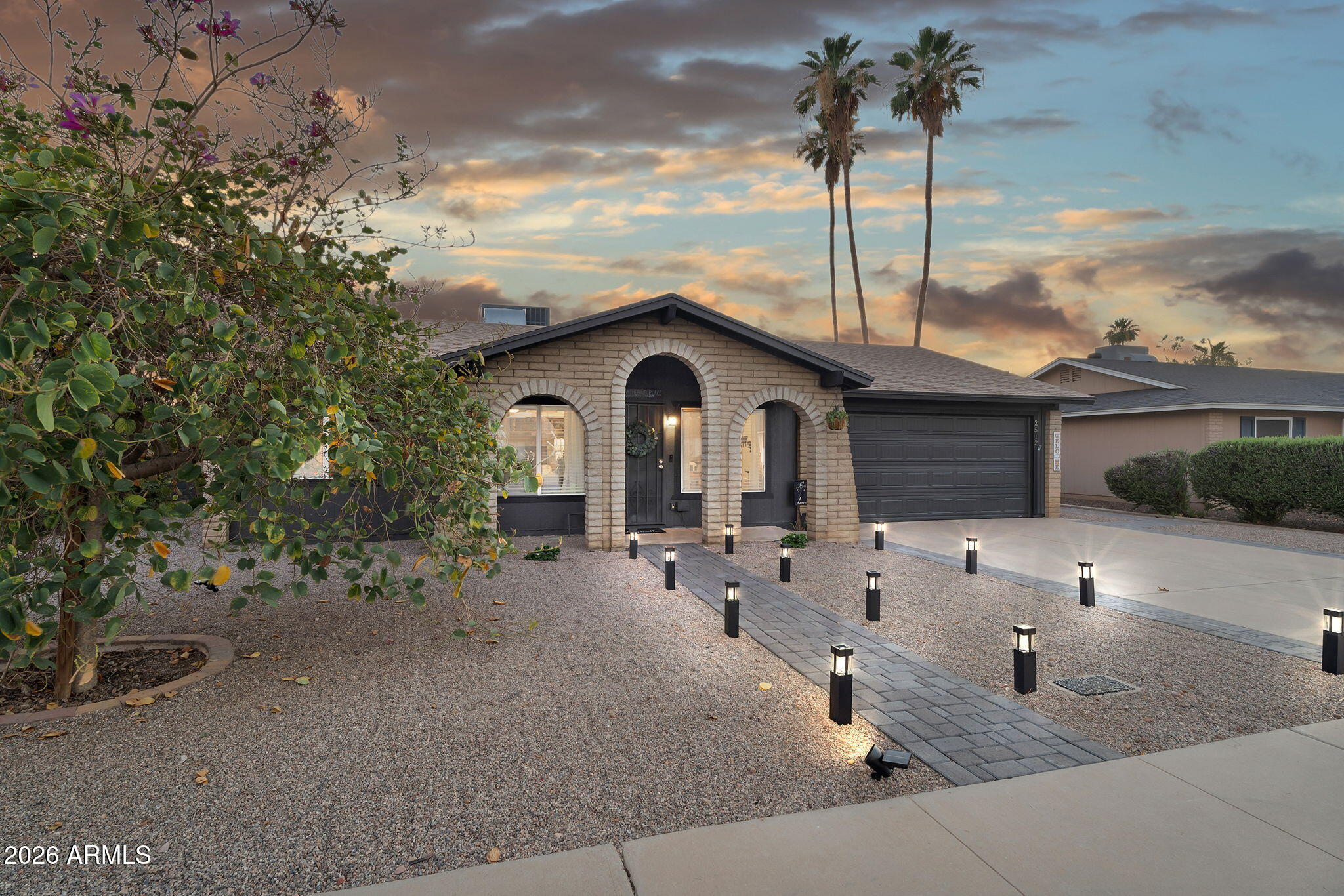 BROADWAY PALMS - Residential