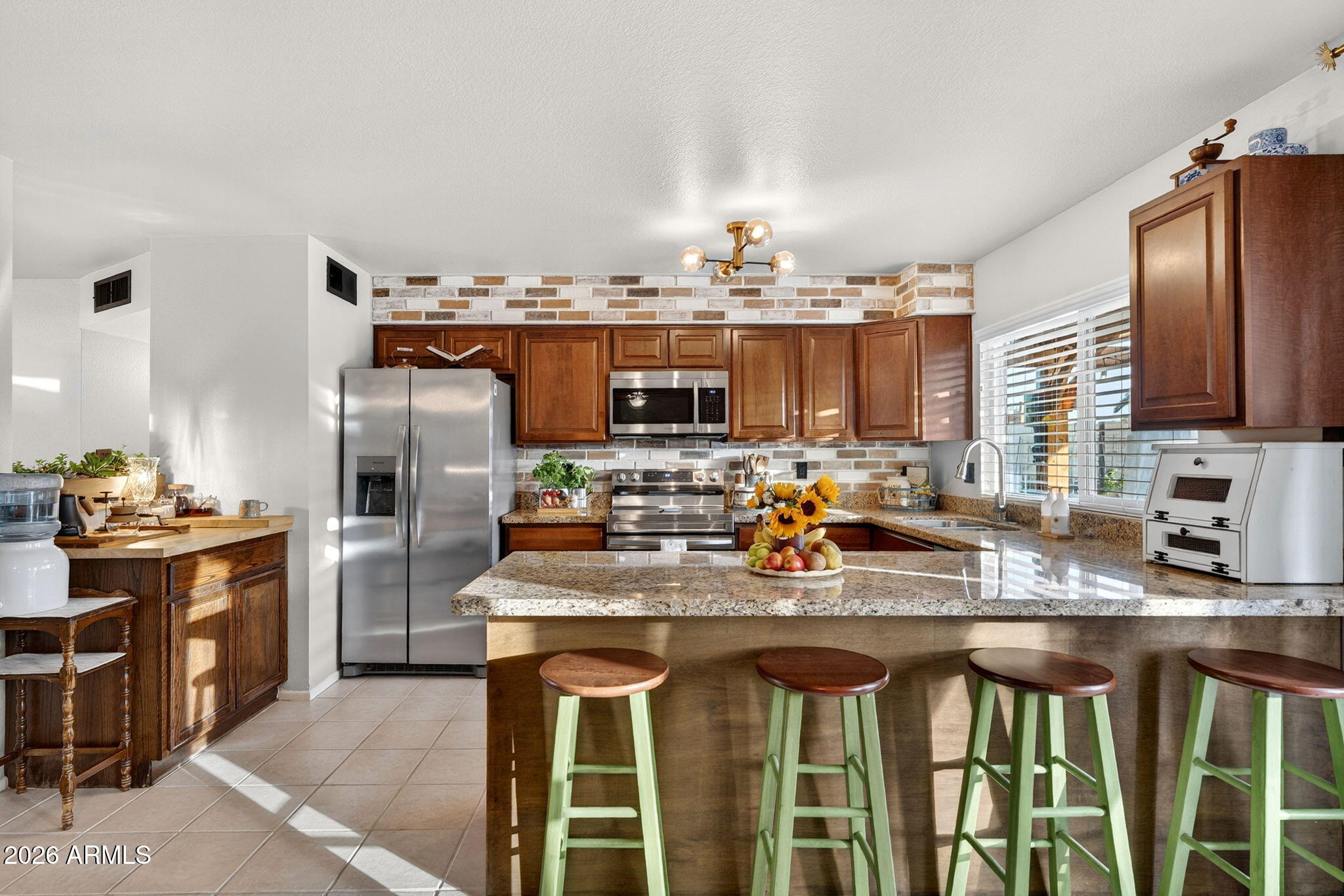 BROADWAY PALMS - Residential