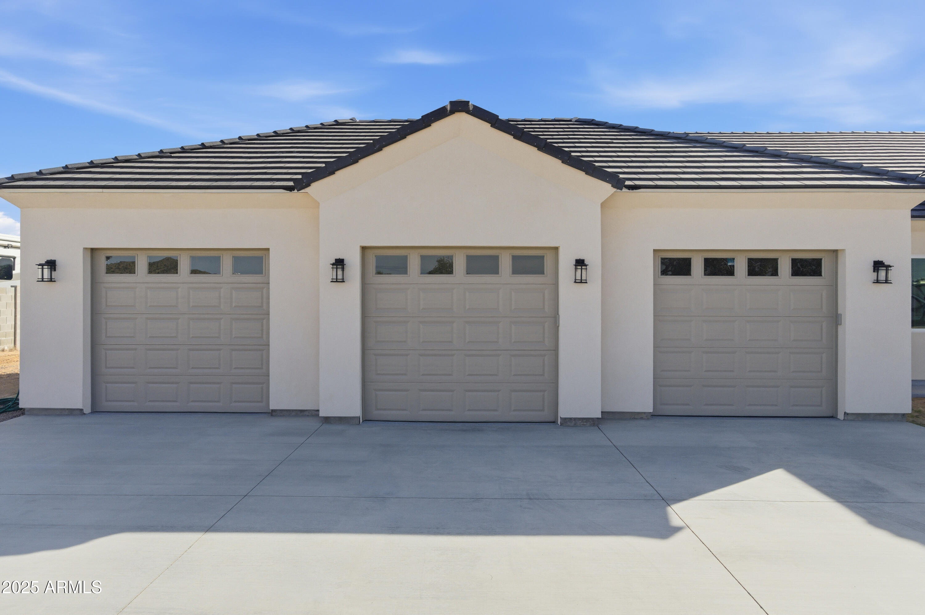 DESERT VISTA UNIT NO 5 CAB 8 SLD 25 - Residential