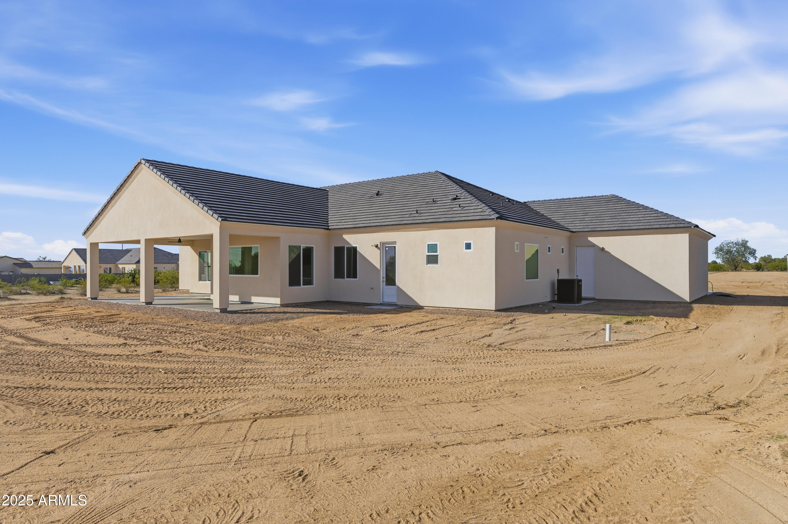 DESERT VISTA UNIT NO 5 CAB 8 SLD 25 - Residential