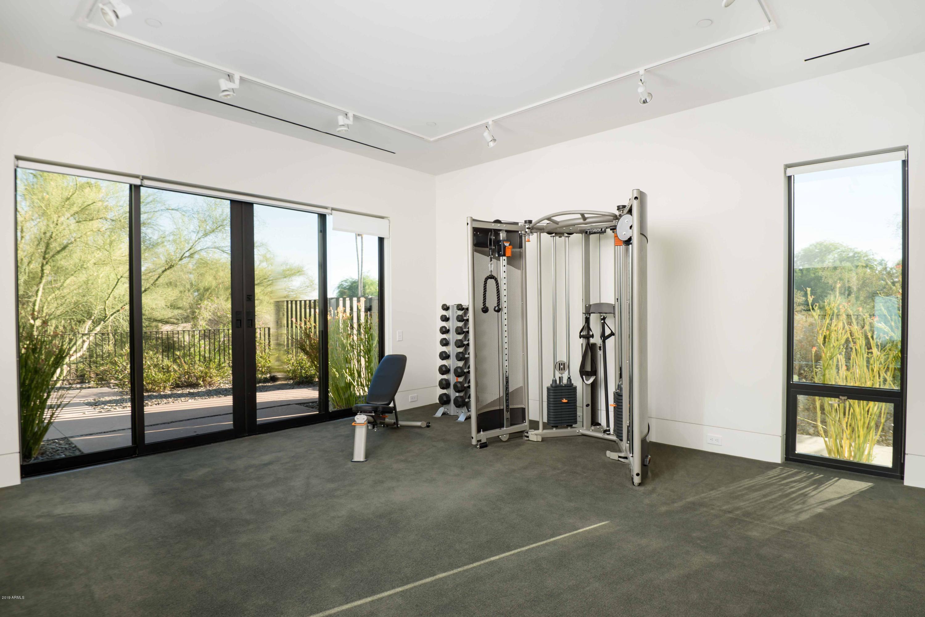 ARROYO HEIGHTS - Residential